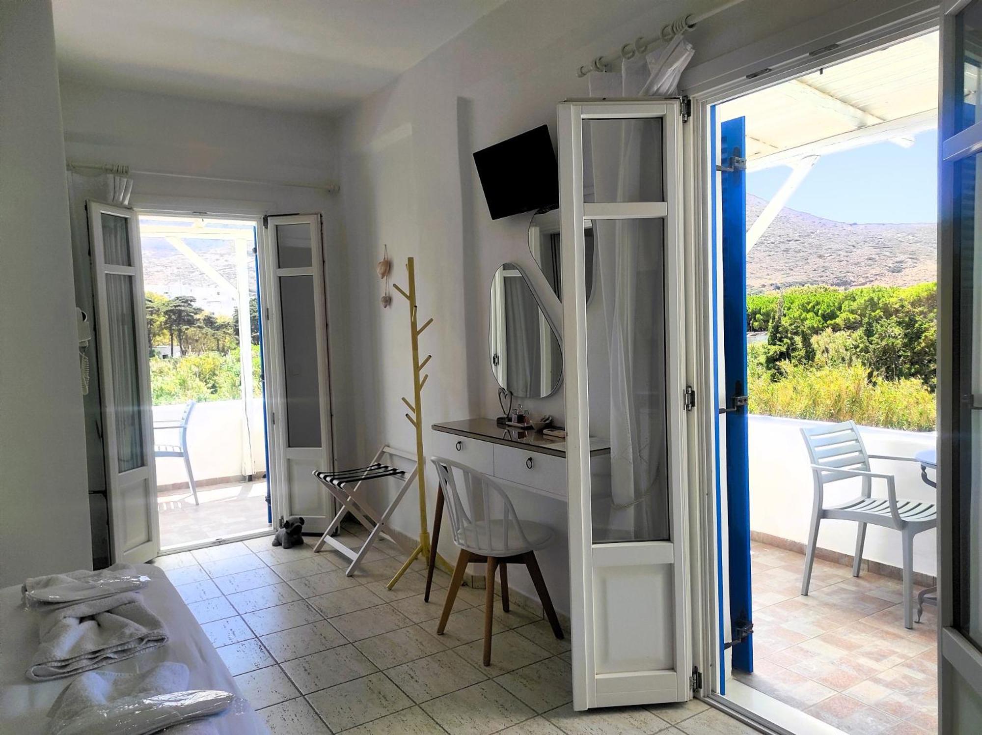 Le Grand Bleu Guest house