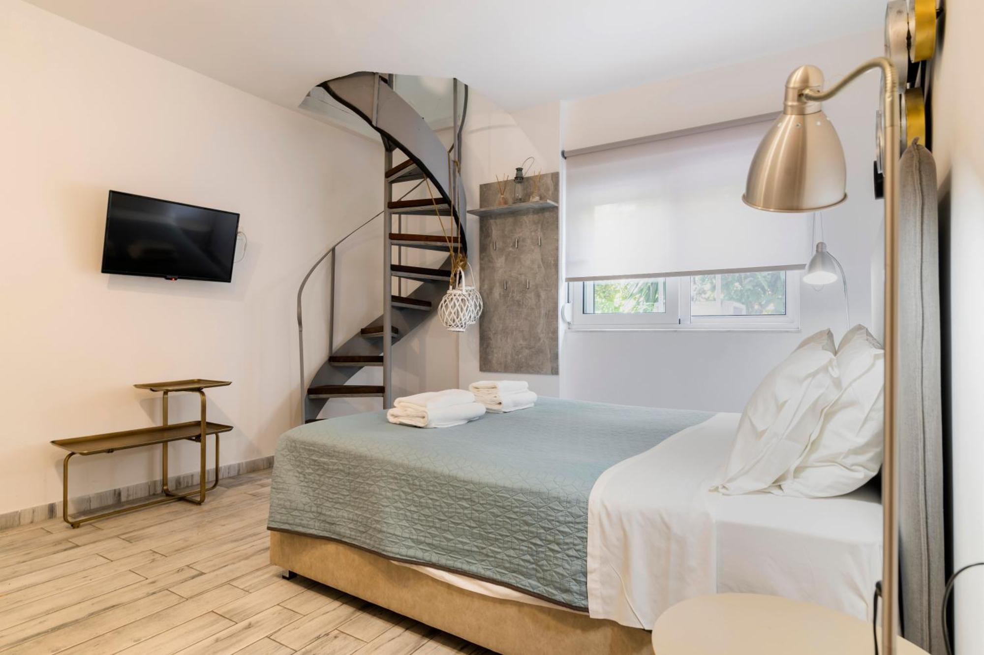 Aparthotel Lefka & 2*