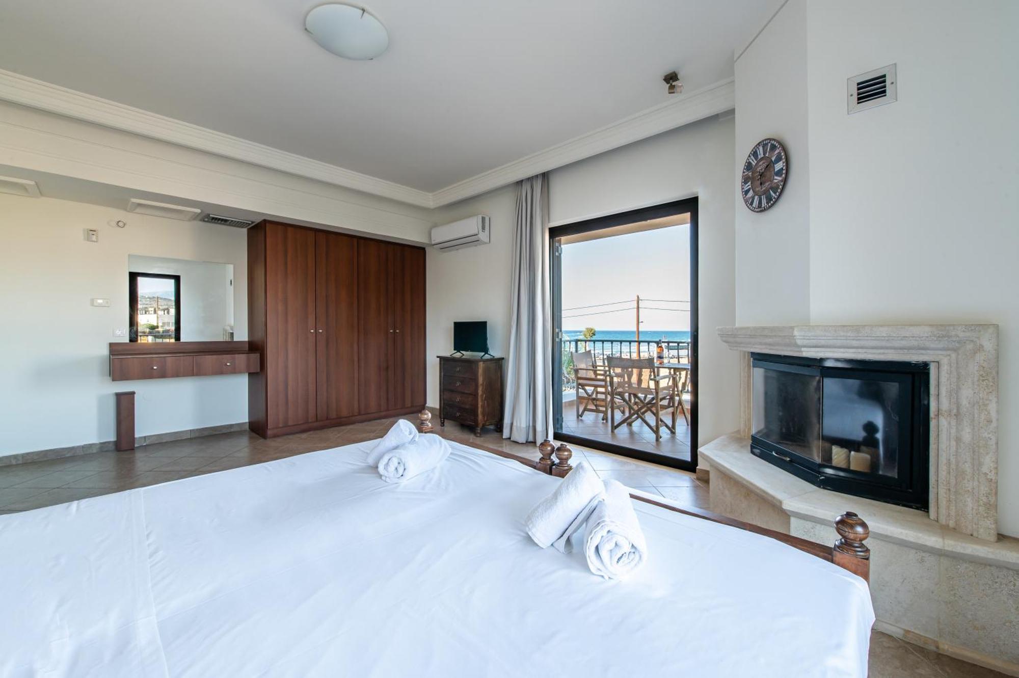 Kahlua Bay Apartment