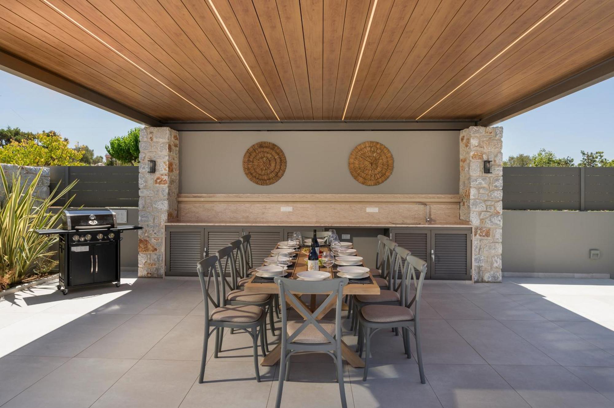 Villa Imperium Luxury Villas-sauna, Jacuzzi, Heated Pool & Gym-chania Kato Galatas