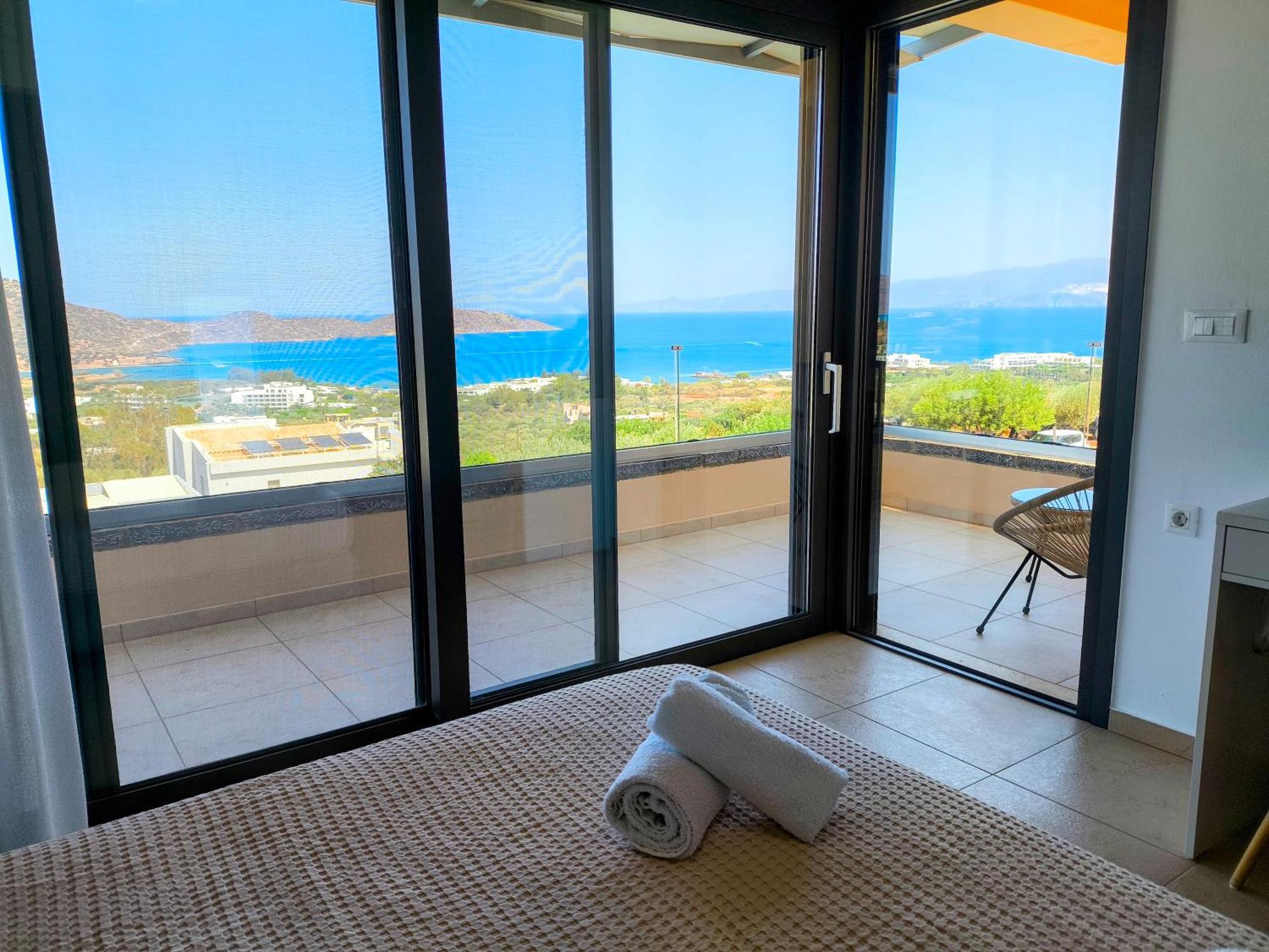 Apollonia View *