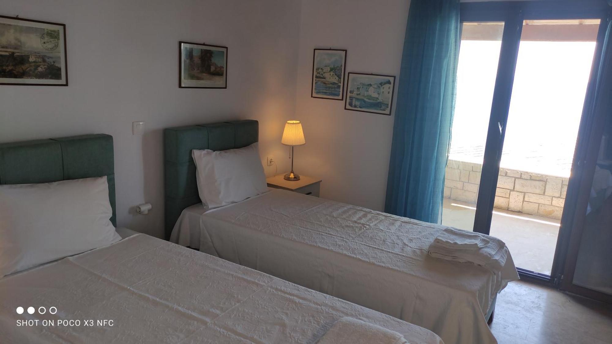 Rousalis Studio-corfu- Hellas *