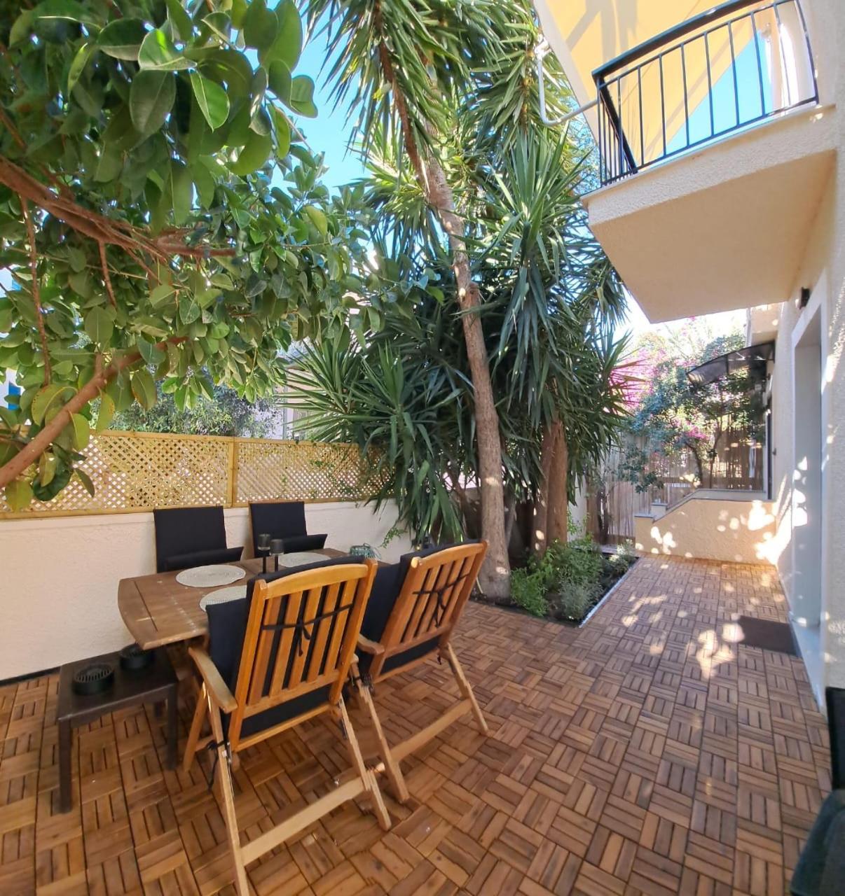 Casasmaragdi Perdika (Aegina)