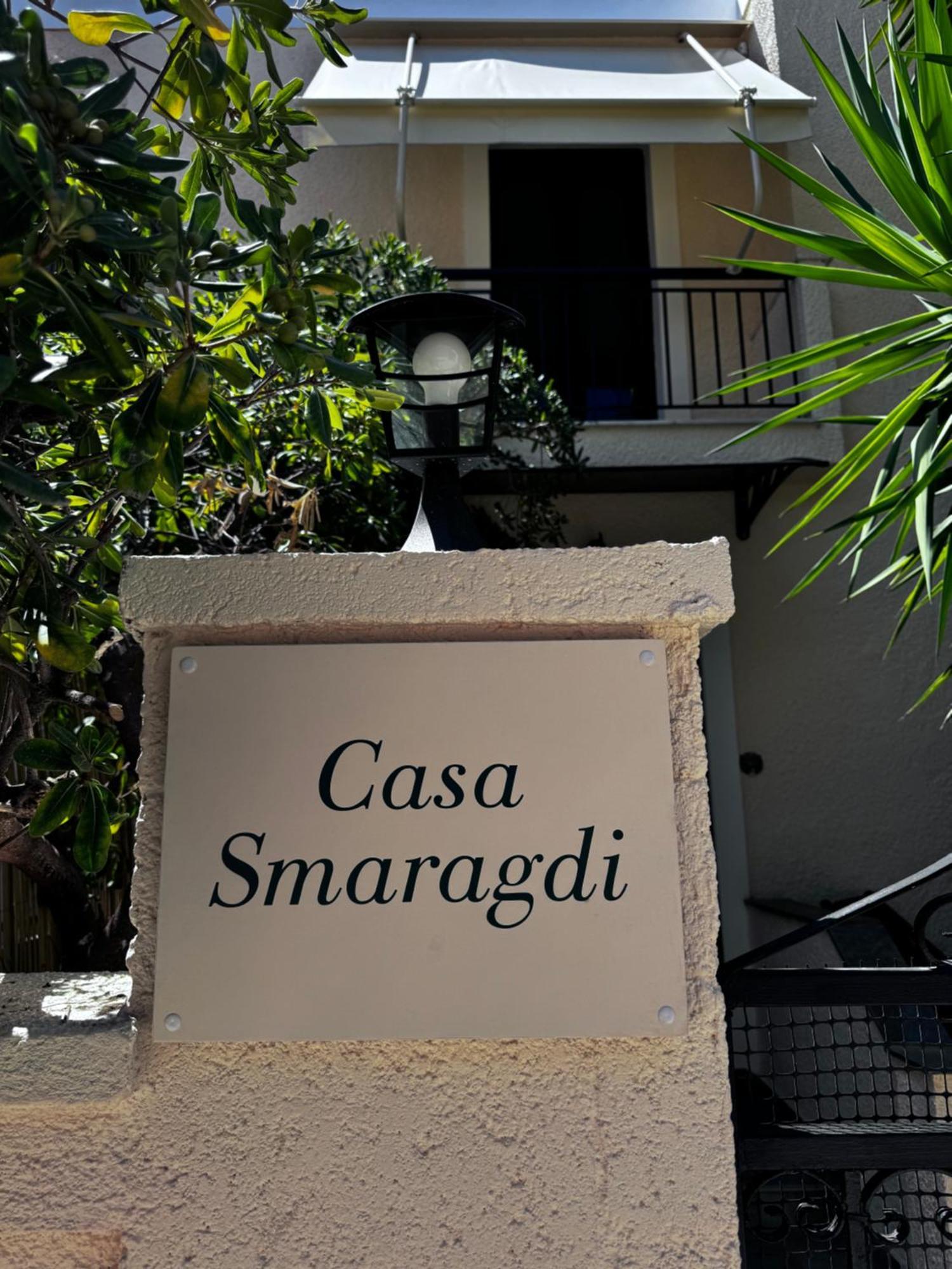 Casasmaragdi Villa *