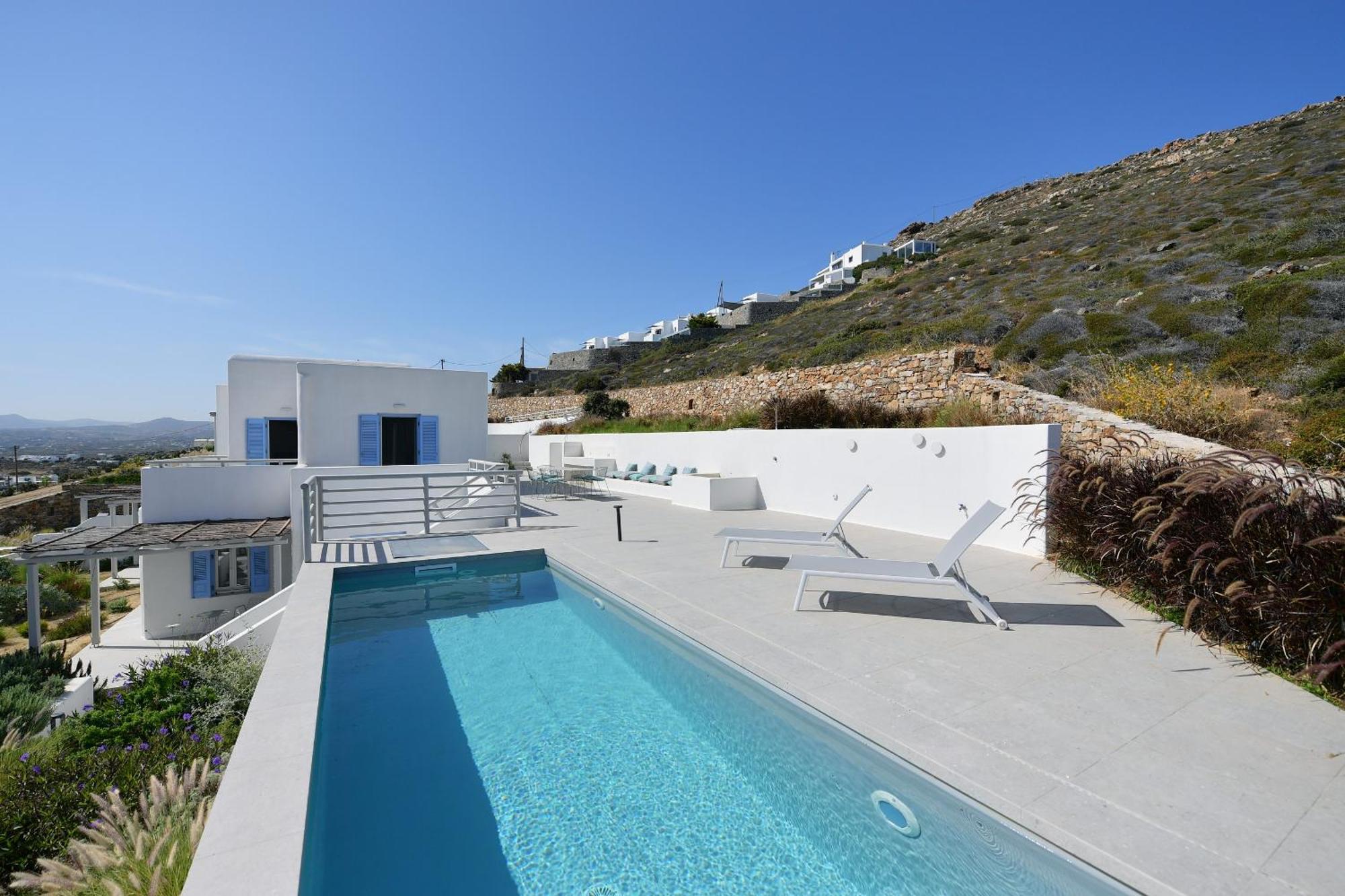 Ariti's 2 - Naxos * Naxos City