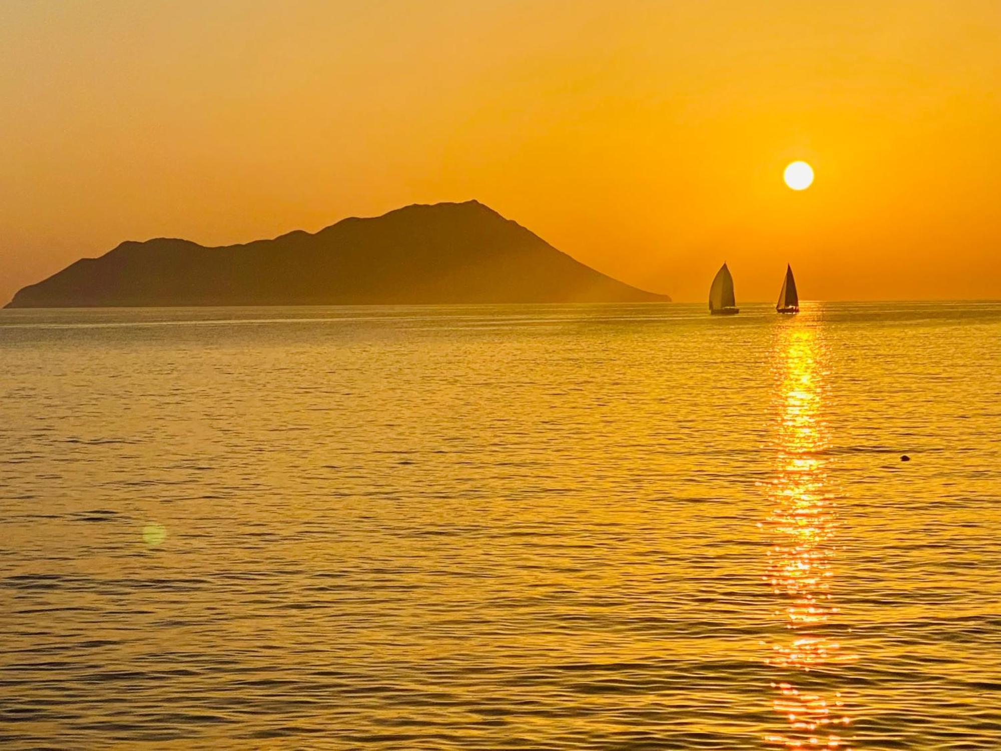 Apartment Milos Island-cavo Paradiso Ocean House