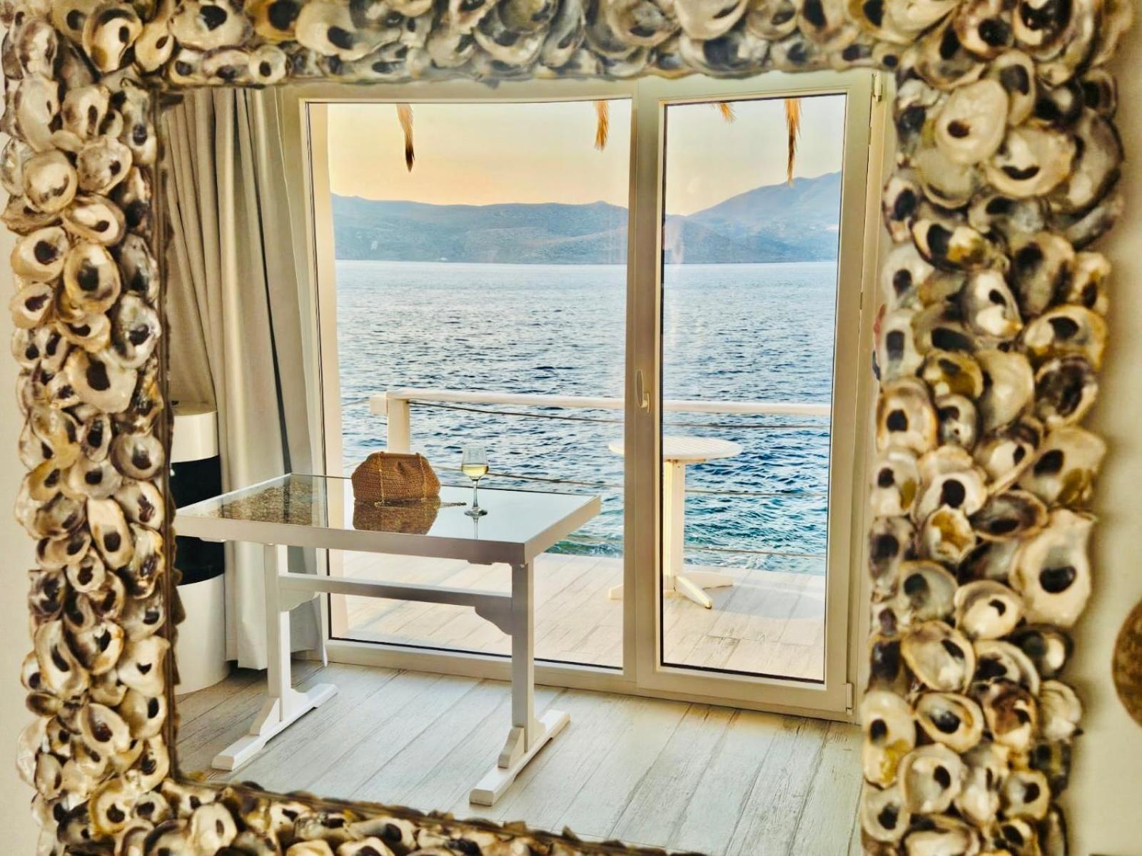 Apartment Milos Island-cavo Paradiso Ocean House