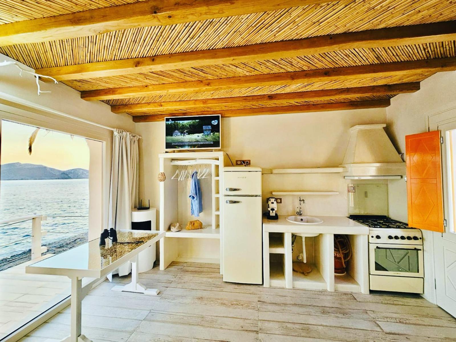 Milos Island-cavo Paradiso Ocean House Apartment Plaka (Milos)