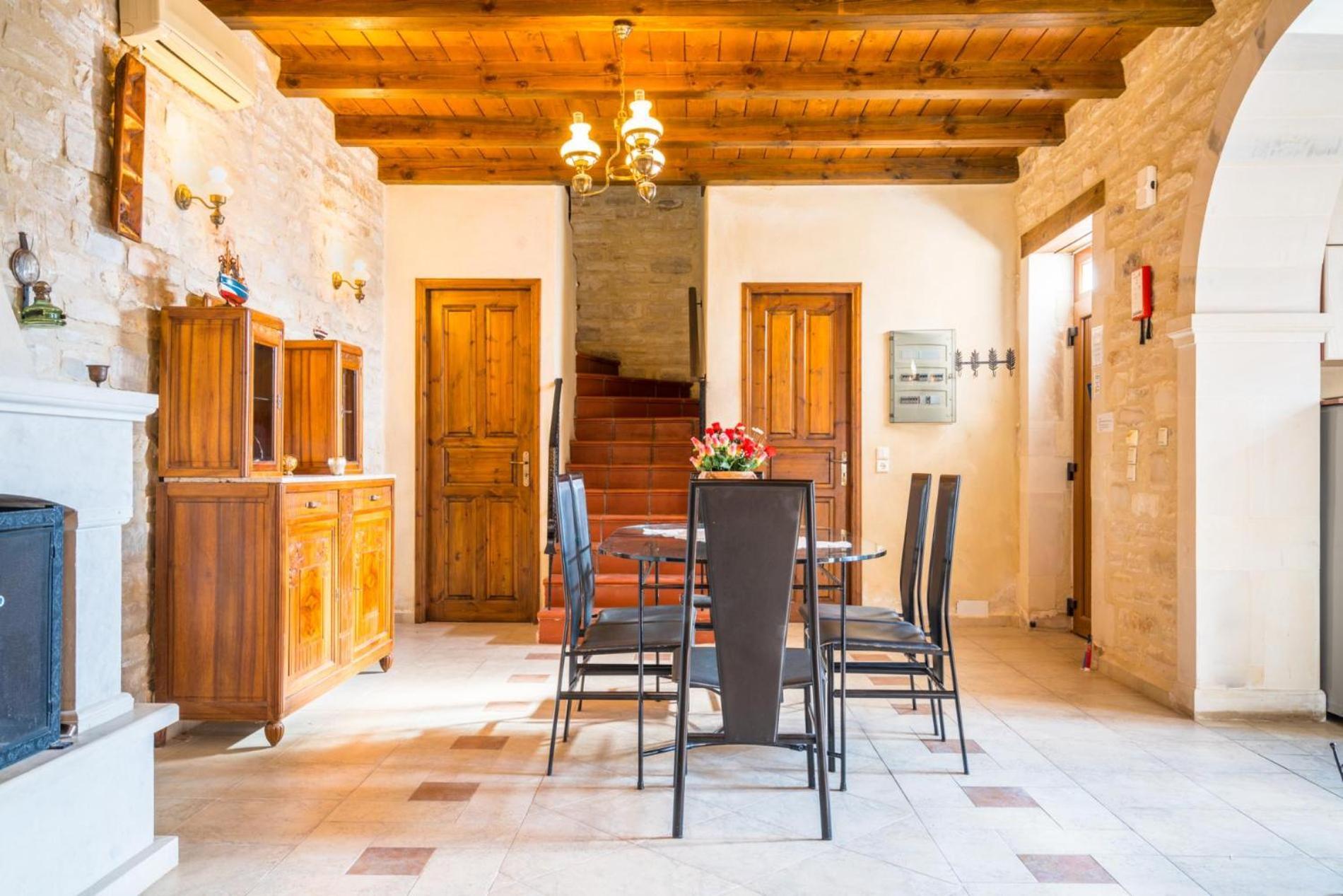 Marcos Chara In Asteri Villa Asterion