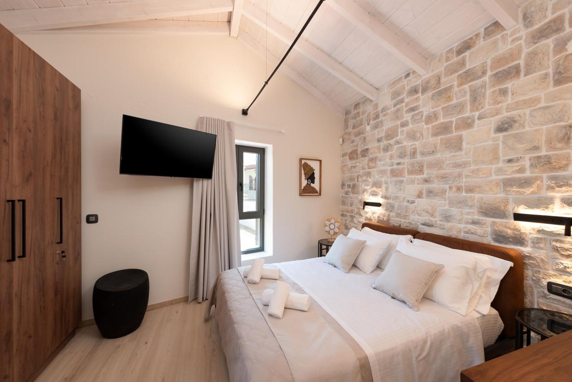 Paul By Posarellivillas Villa