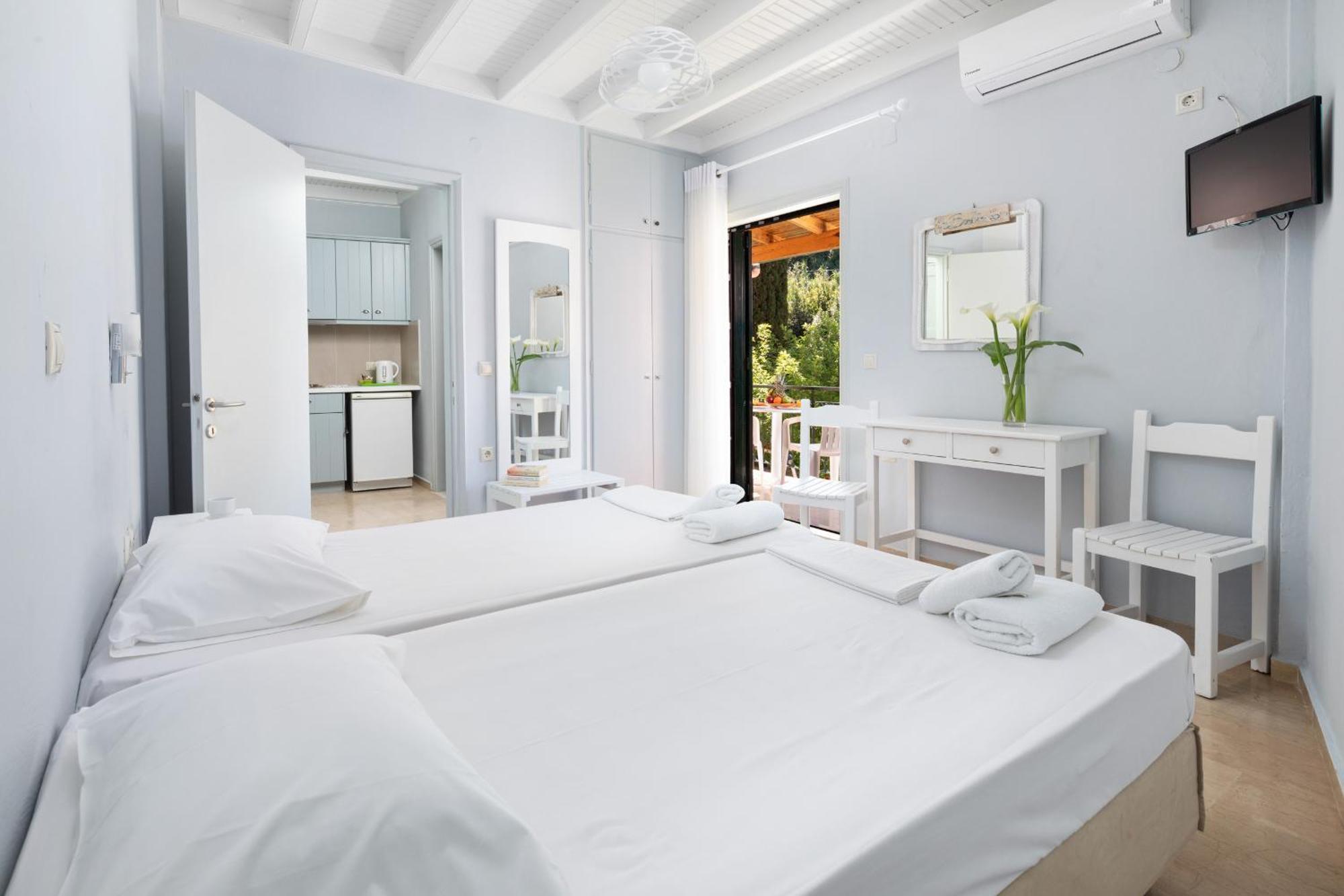 Bella Vista Benitses (Corfu)