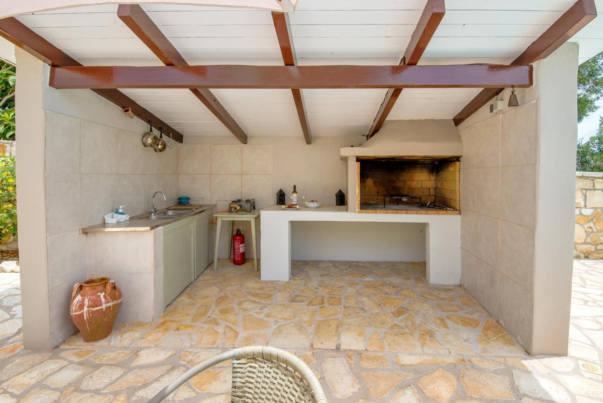 Villa Loggos Seaview With Private Pool By Konnect