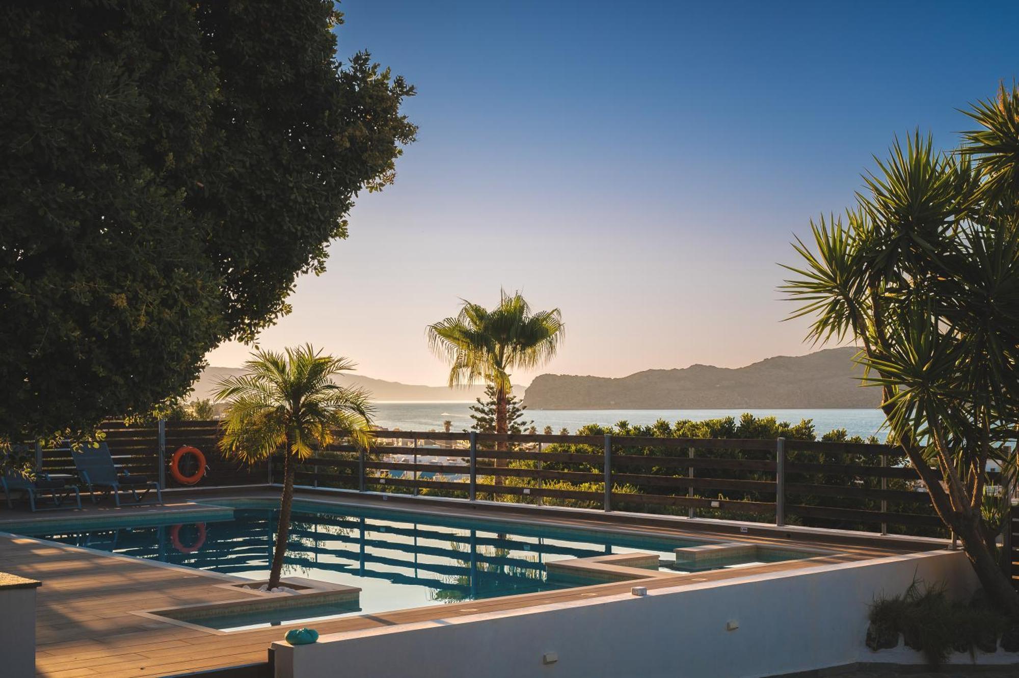 Villa Seaview Garden - Heated Pool & Sauna