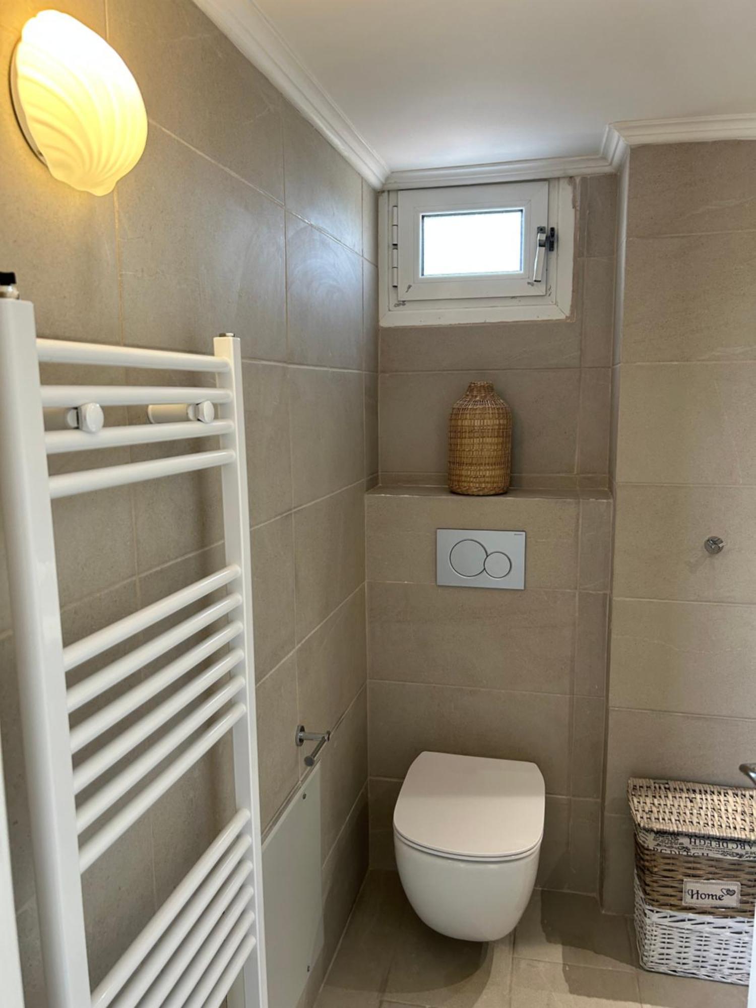 Emelia Apartment