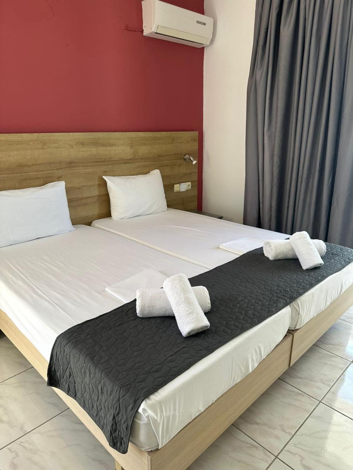 Hotel Adel Paradise