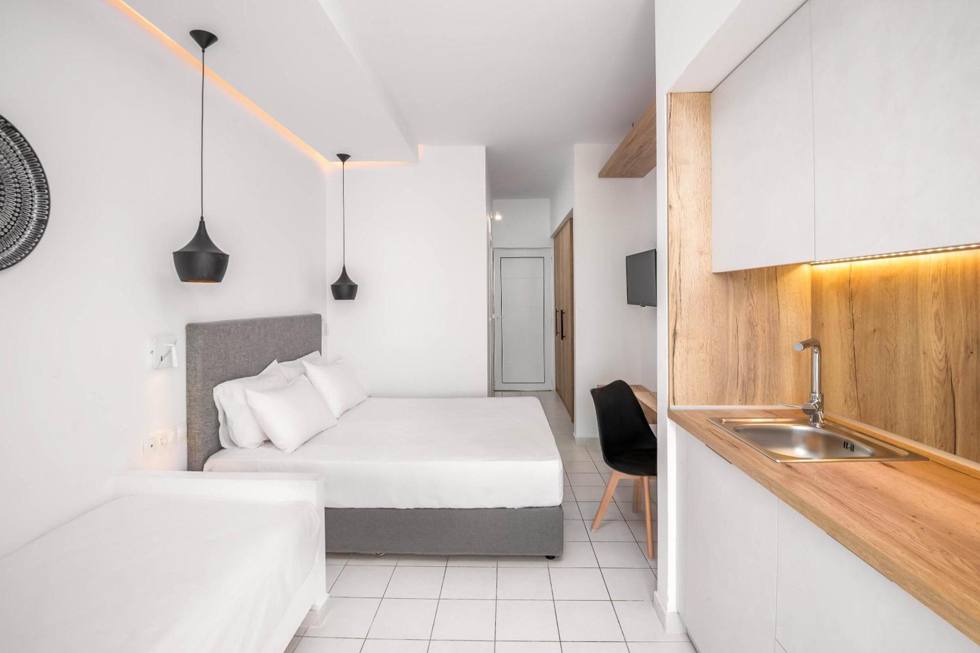 Elvita Hotel 2*