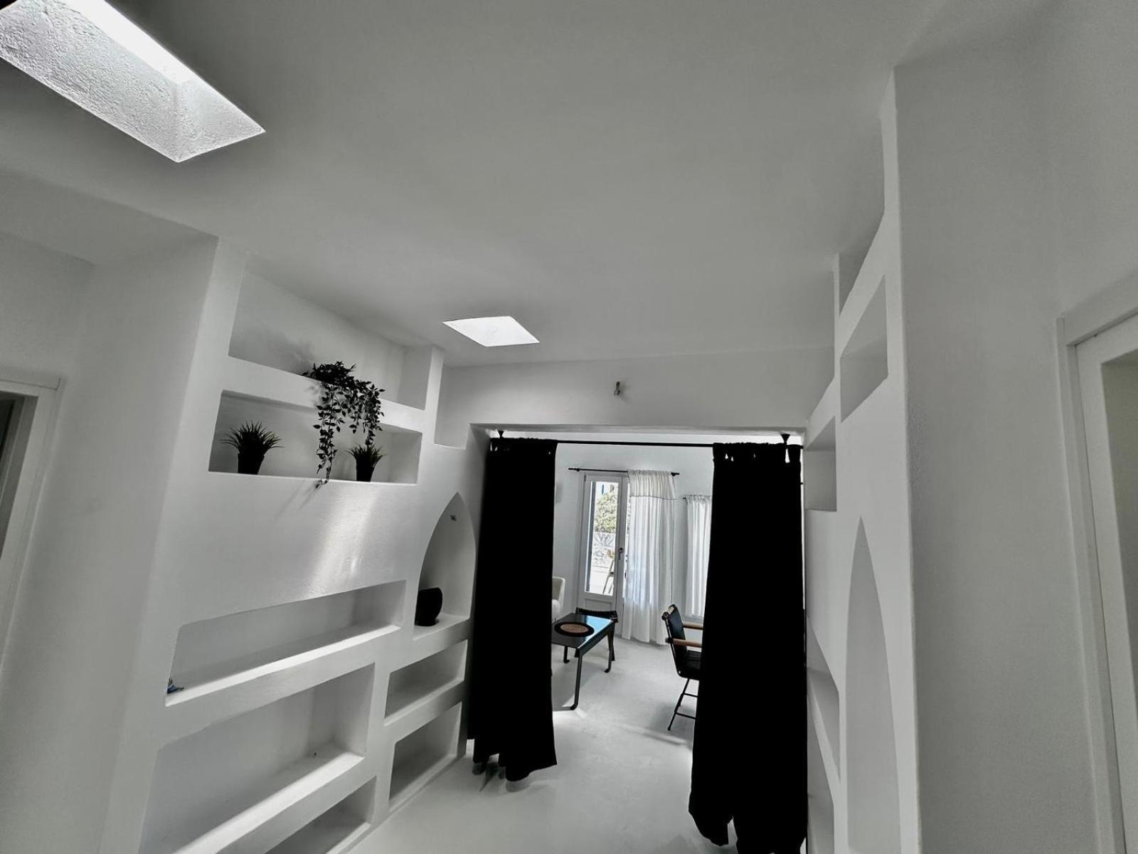 Blue Rock Villa Piso Livadi