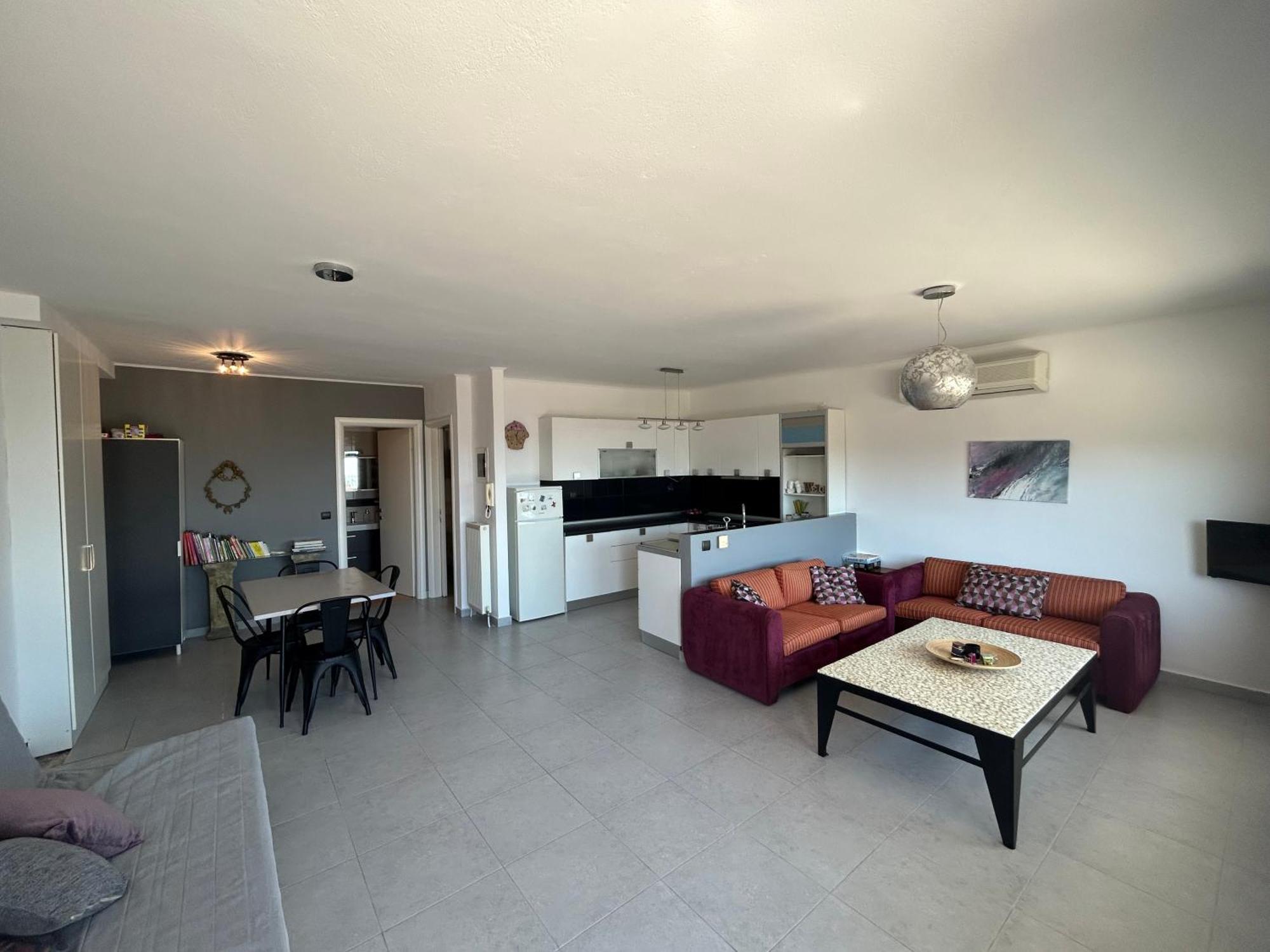 Del Mar Apartment