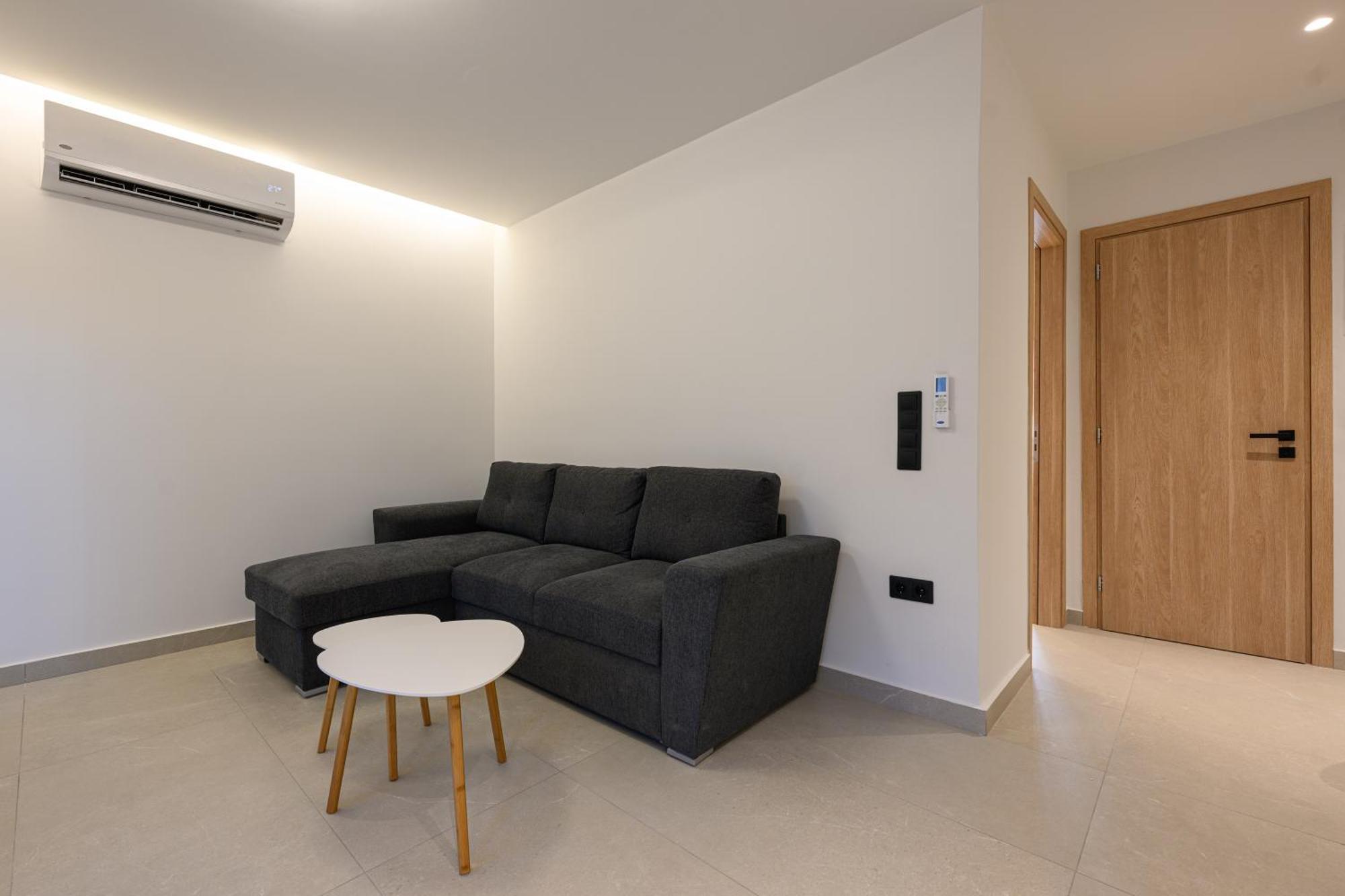 Hidden Gem By The Sea Apartment