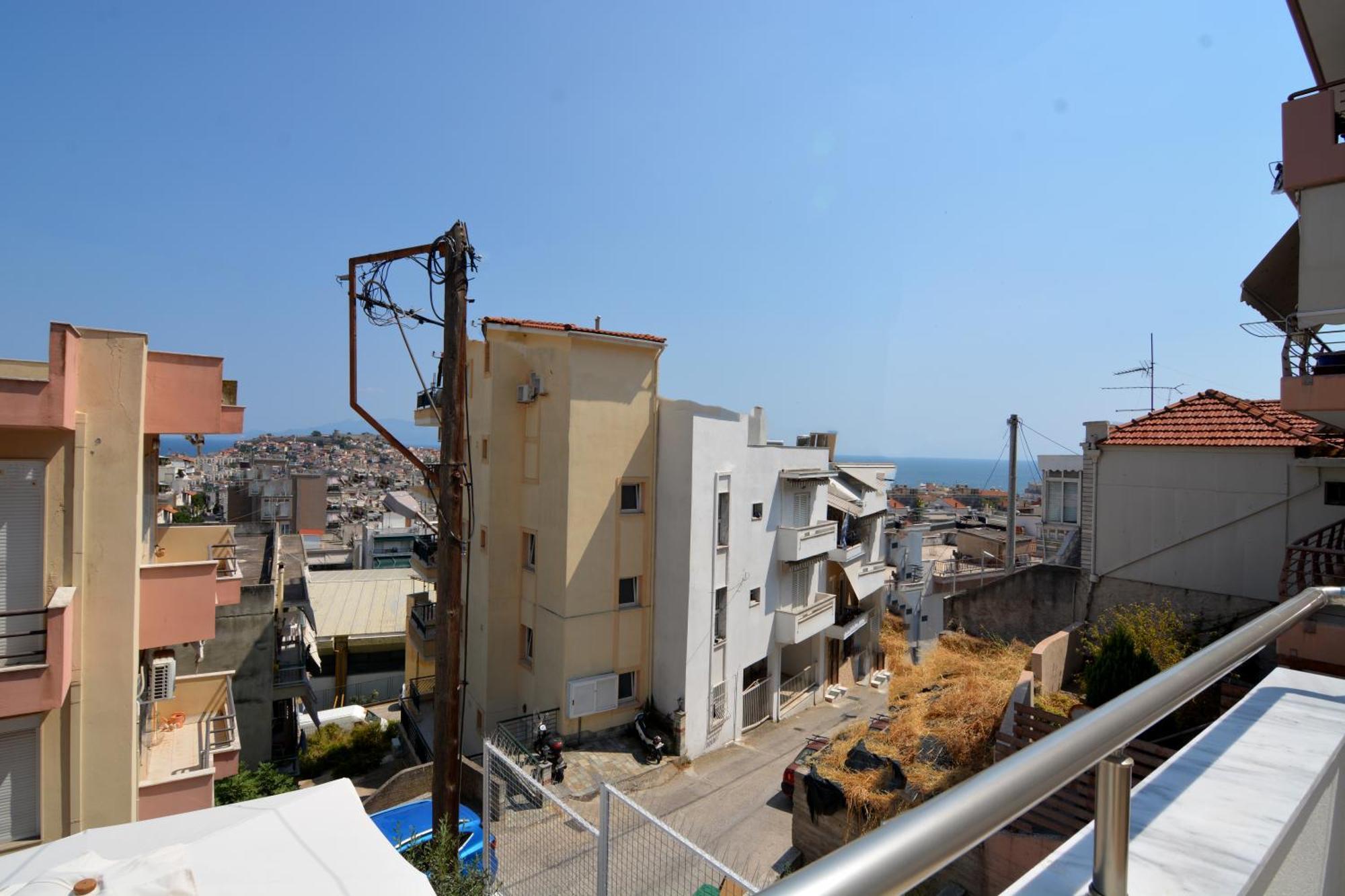 Island Vibes * Kavala