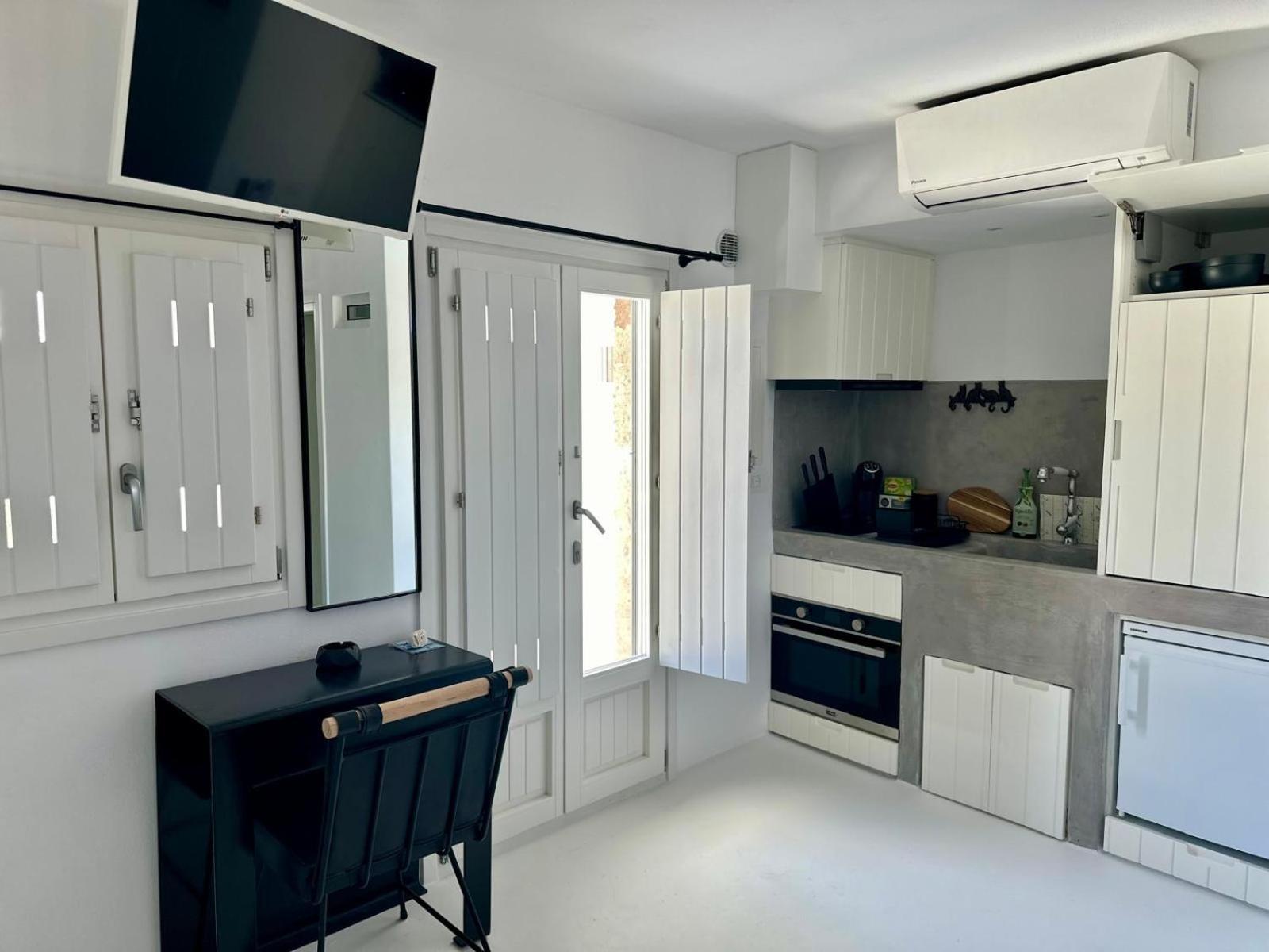 Villa Blue Rock Piso Livadi