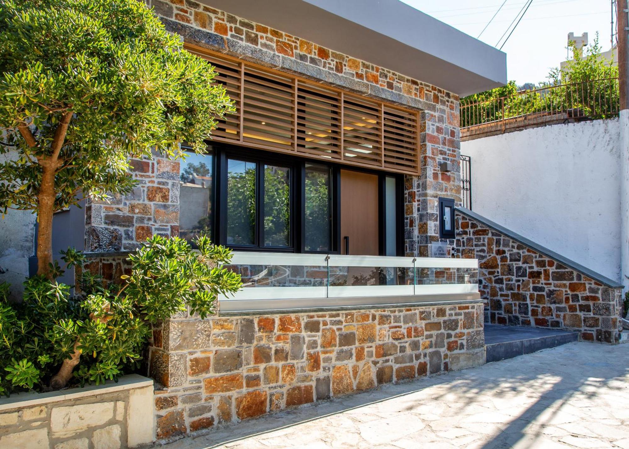 La Strada Executive Holiday home *