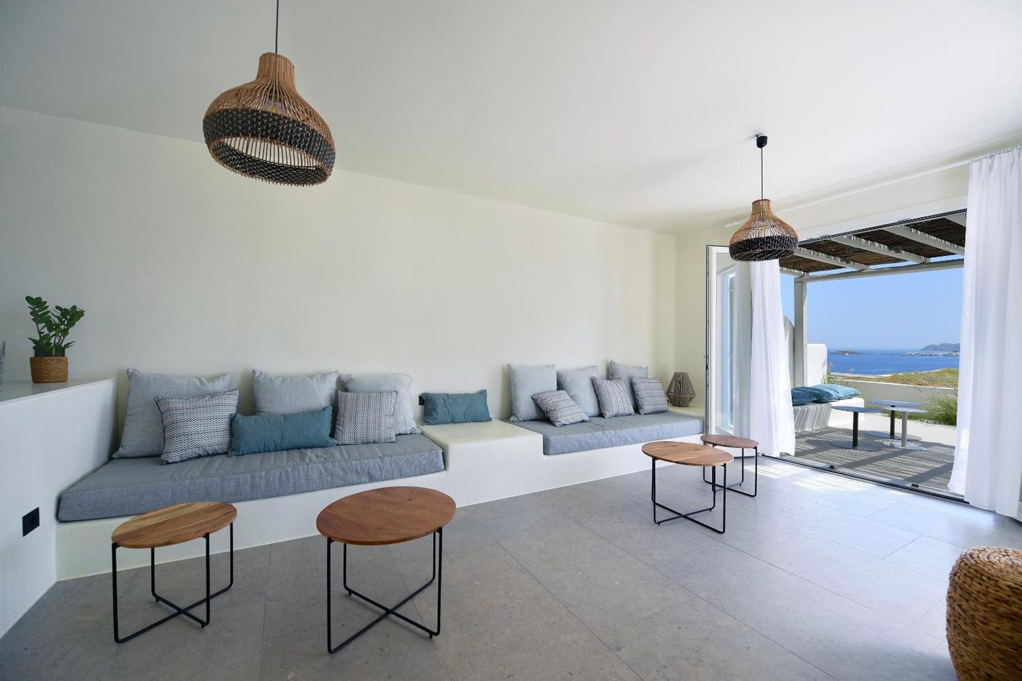 Ariti's 1 - Naxos Naxos City