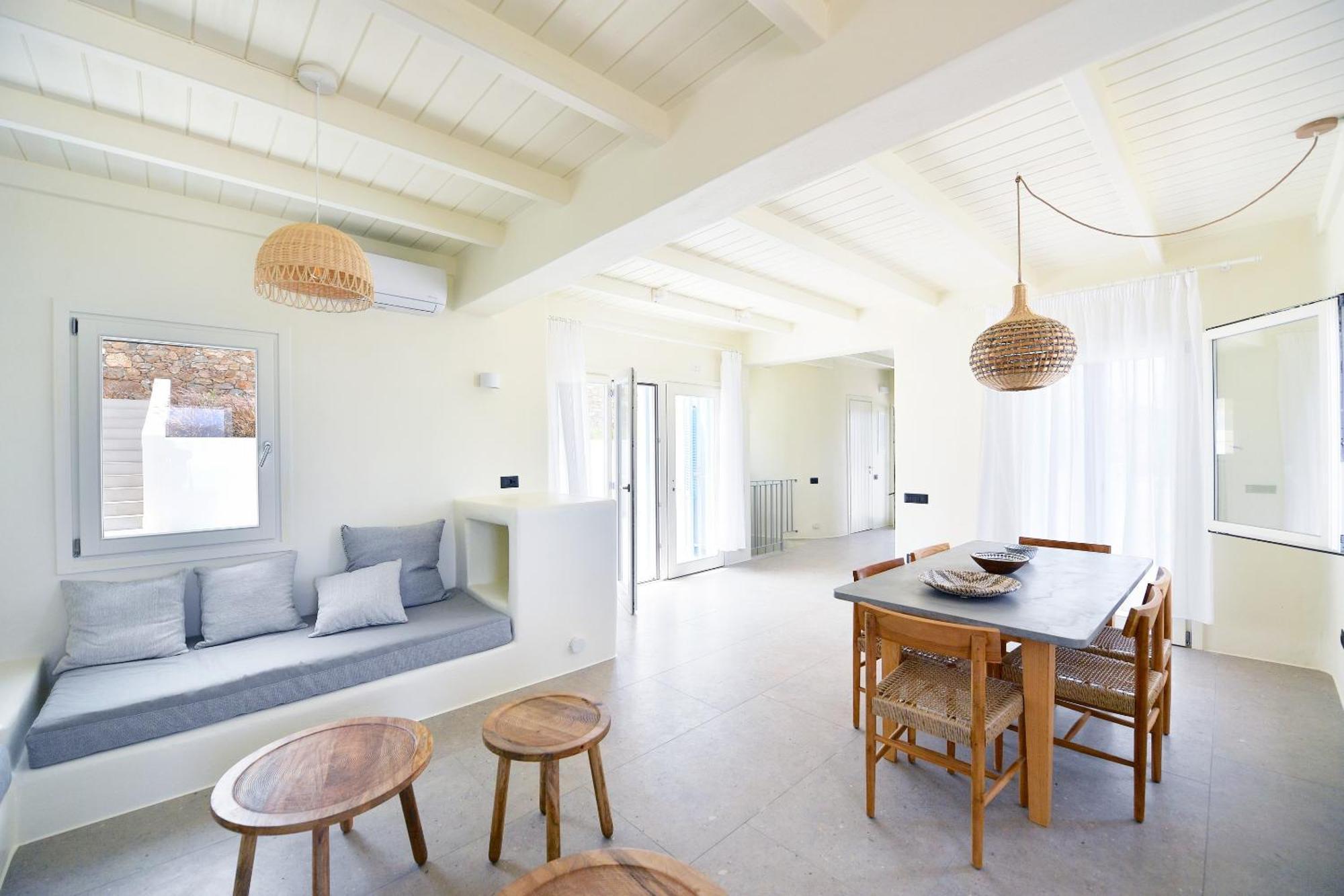 Ariti's 2 - Naxos