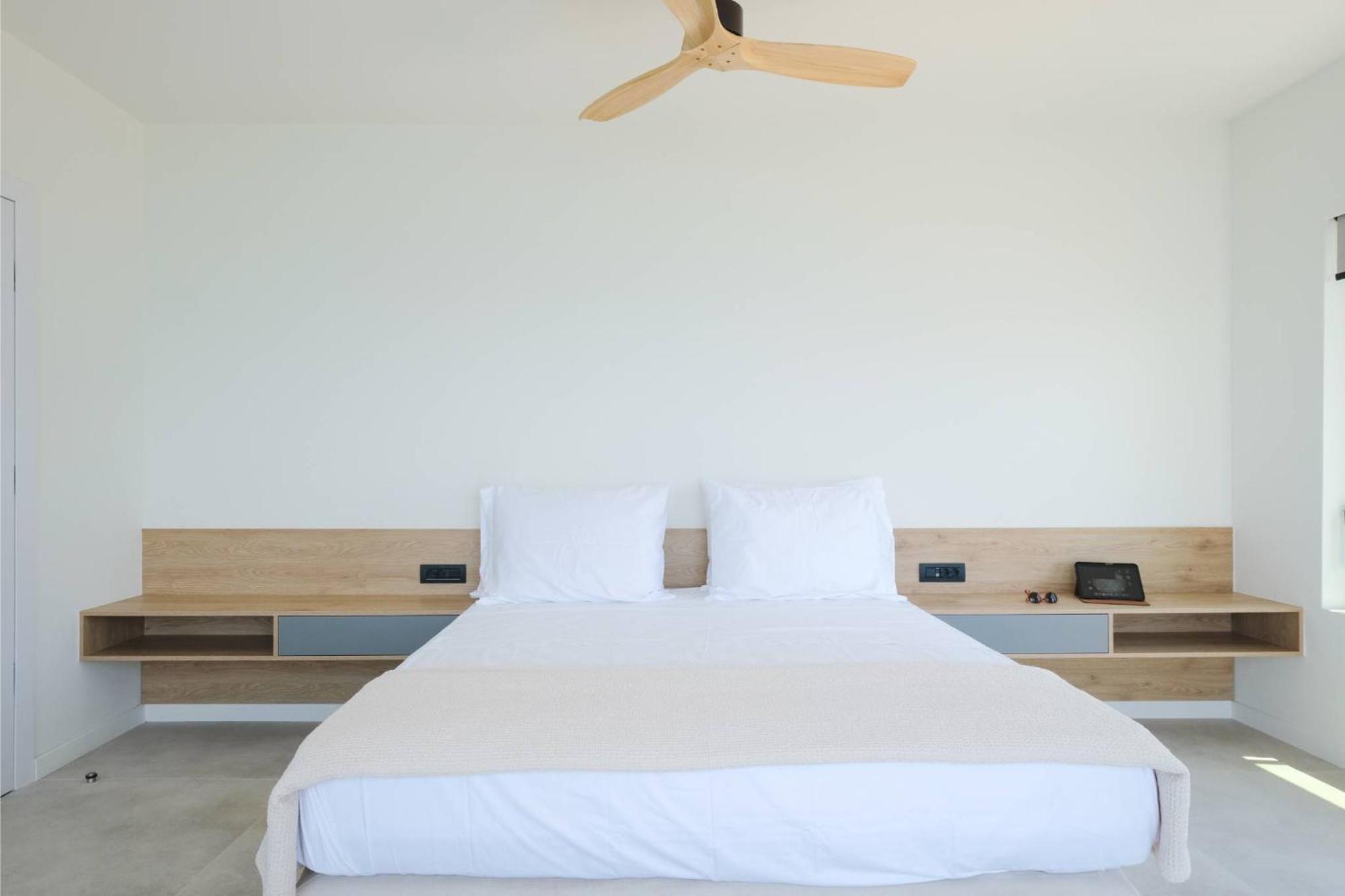 Apartment Floating Cube Aegina