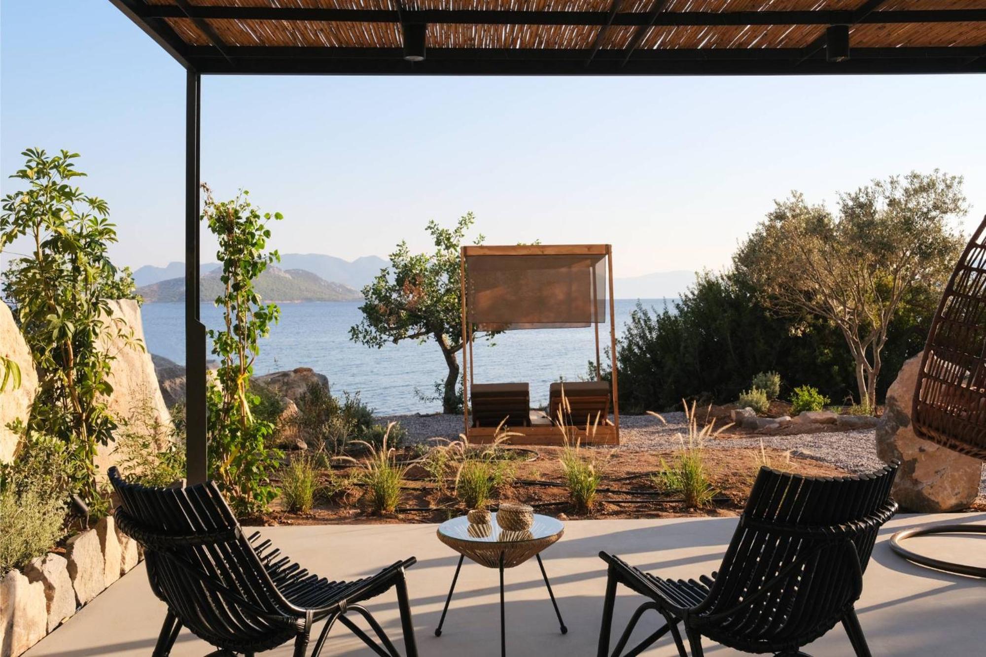 Apartment Floating Cube Aegina