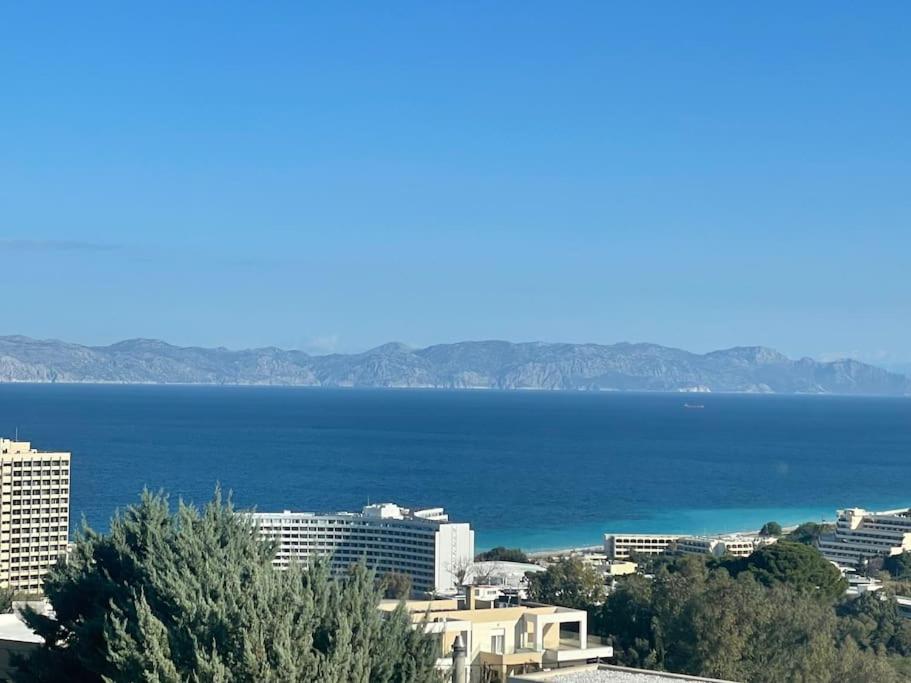 Evie's Oasis Ixia (Rhodes)