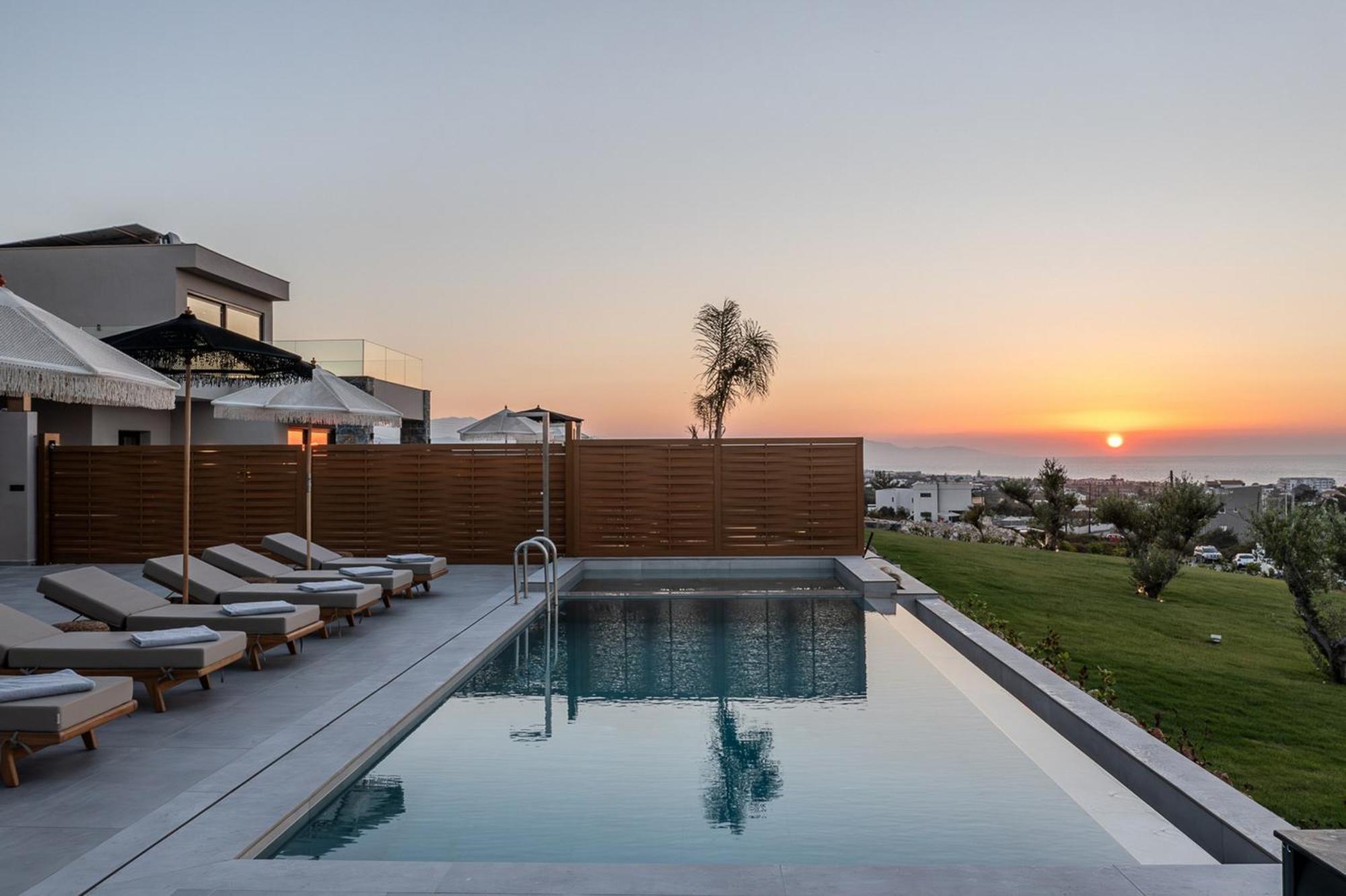 Nysa Luxury 1 Villa Anissaras