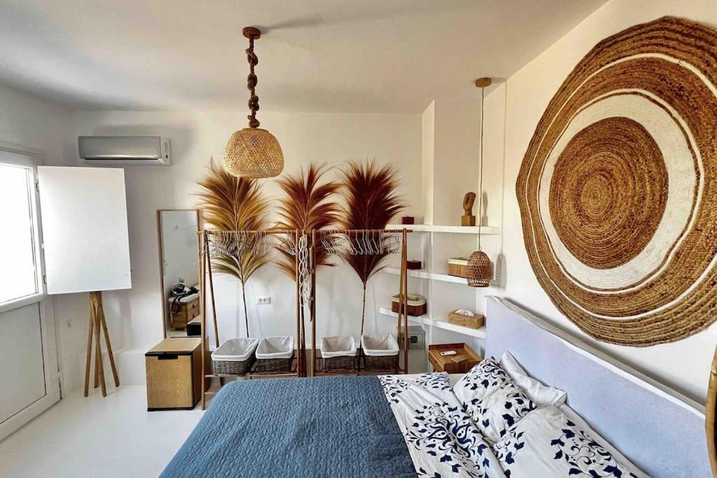 Annita On The Water With 5 Bedrooms Villa
