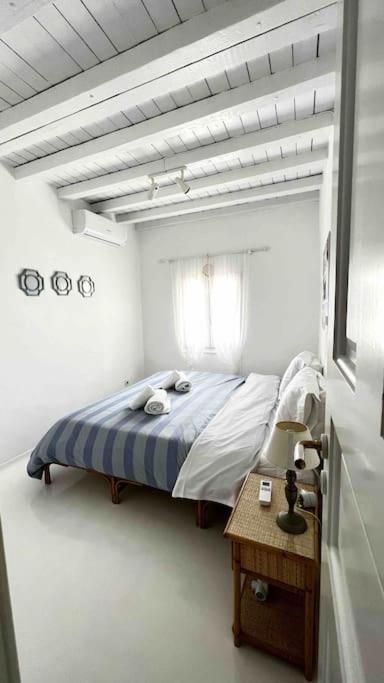 Annita On The Water With 5 Bedrooms Villa