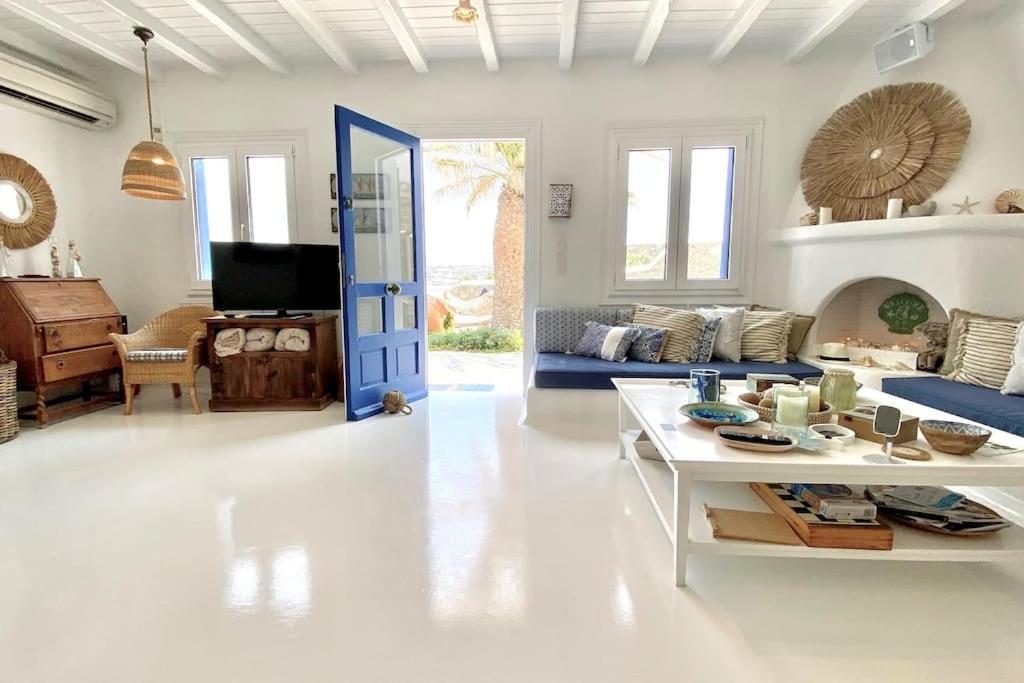 Annita On The Water With 5 Bedrooms * Mykonos Town