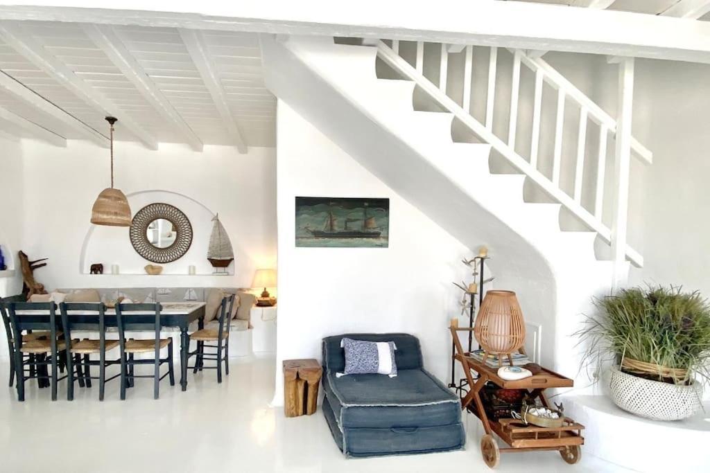 Annita On The Water With 5 Bedrooms