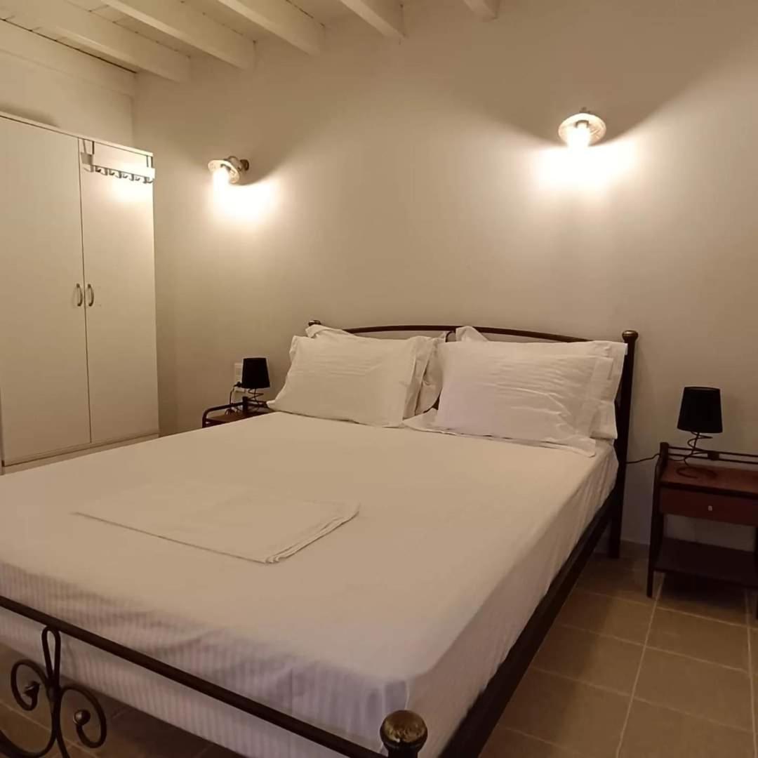 Villa Lesvos Tower House Komninos *