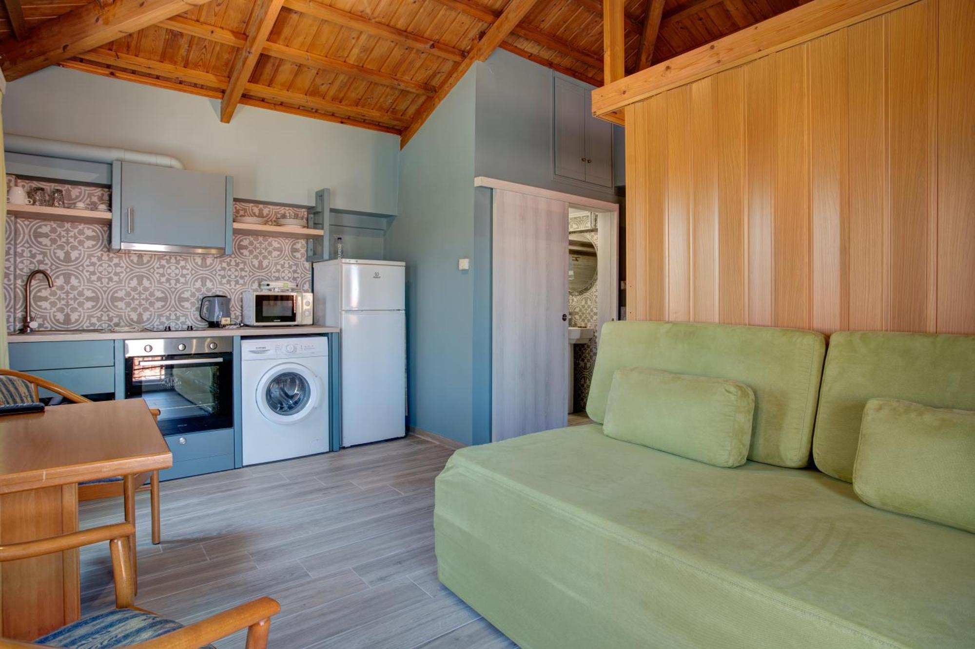 Heliotrope The Studios Apartment *