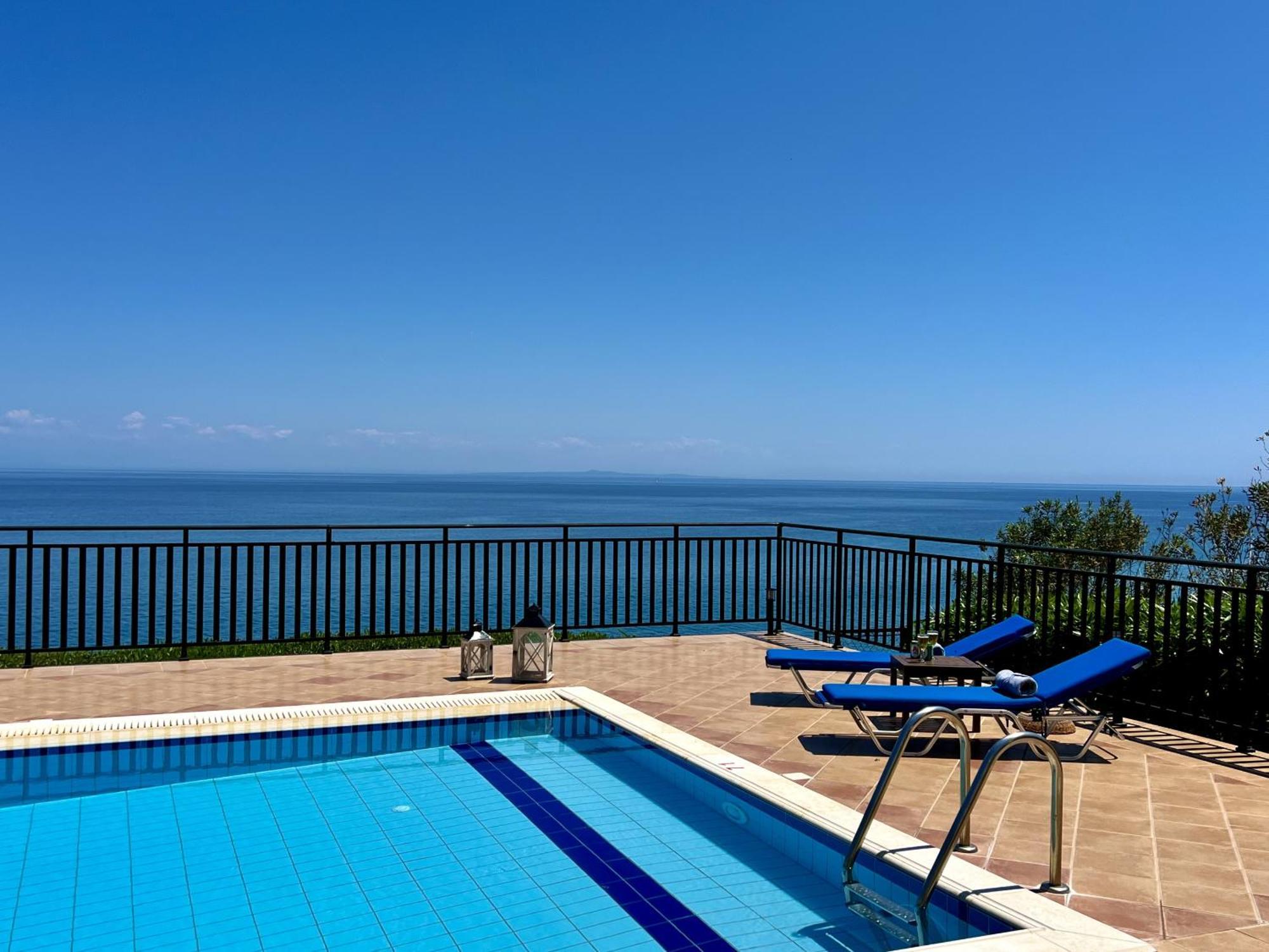 Sakos Villa
