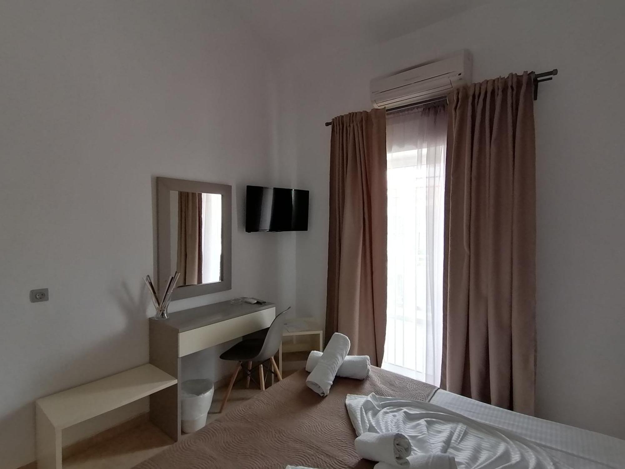 Christina Apartment *