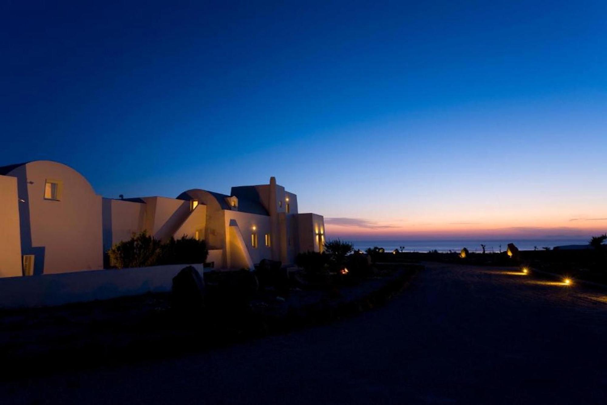 Wonderful Santorini Villa 5 En-Suite Bedrooms Villa Elysium Heated Pool Caldera Views Akrotiri Villa Akrotiri (Santorini)