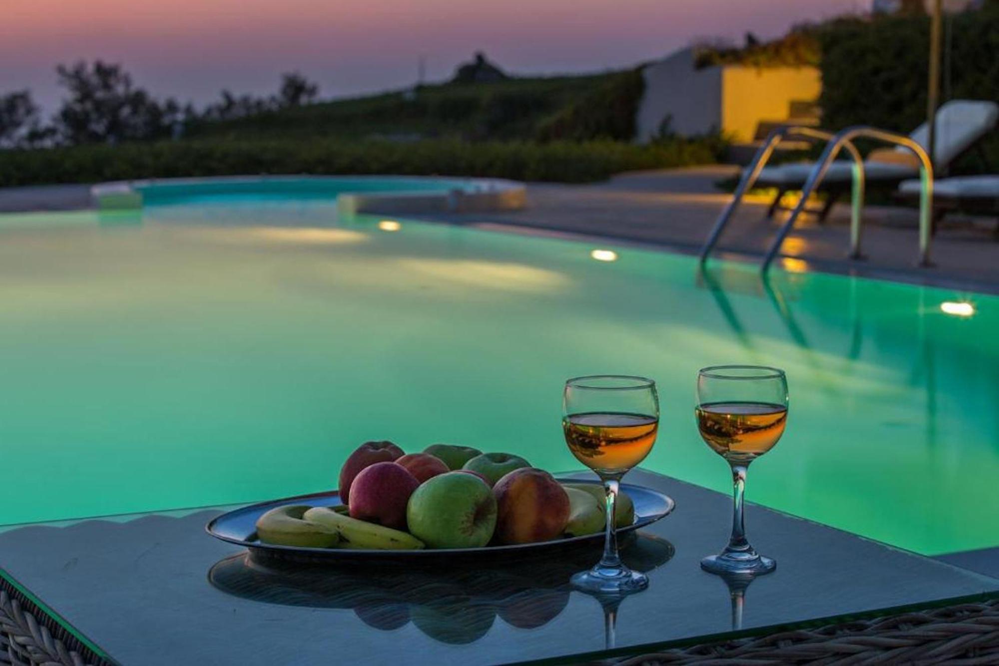 Wonderful Santorini Villa 5 En-Suite Bedrooms Villa Elysium Heated Pool Caldera Views Akrotiri *