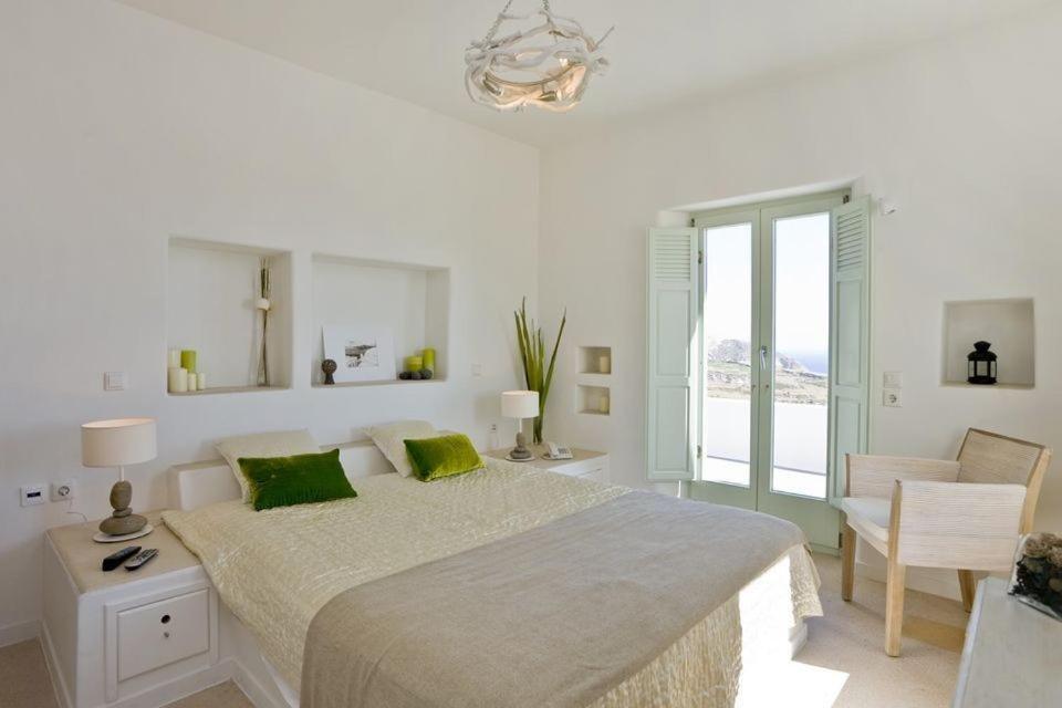 Wonderful Santorini Villa 5 En-Suite Bedrooms Villa Elysium Heated Pool Caldera Views Akrotiri