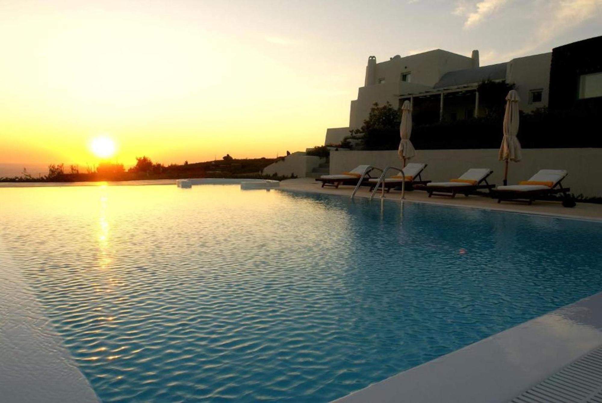 Wonderful Santorini Villa 5 En-Suite Bedrooms Villa Elysium Heated Pool Caldera Views Akrotiri Villa