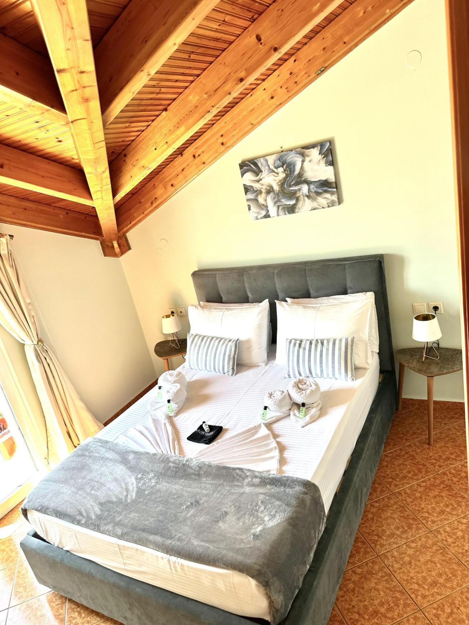 Liberator Attic Apartment Argostoli (Kefalonia)