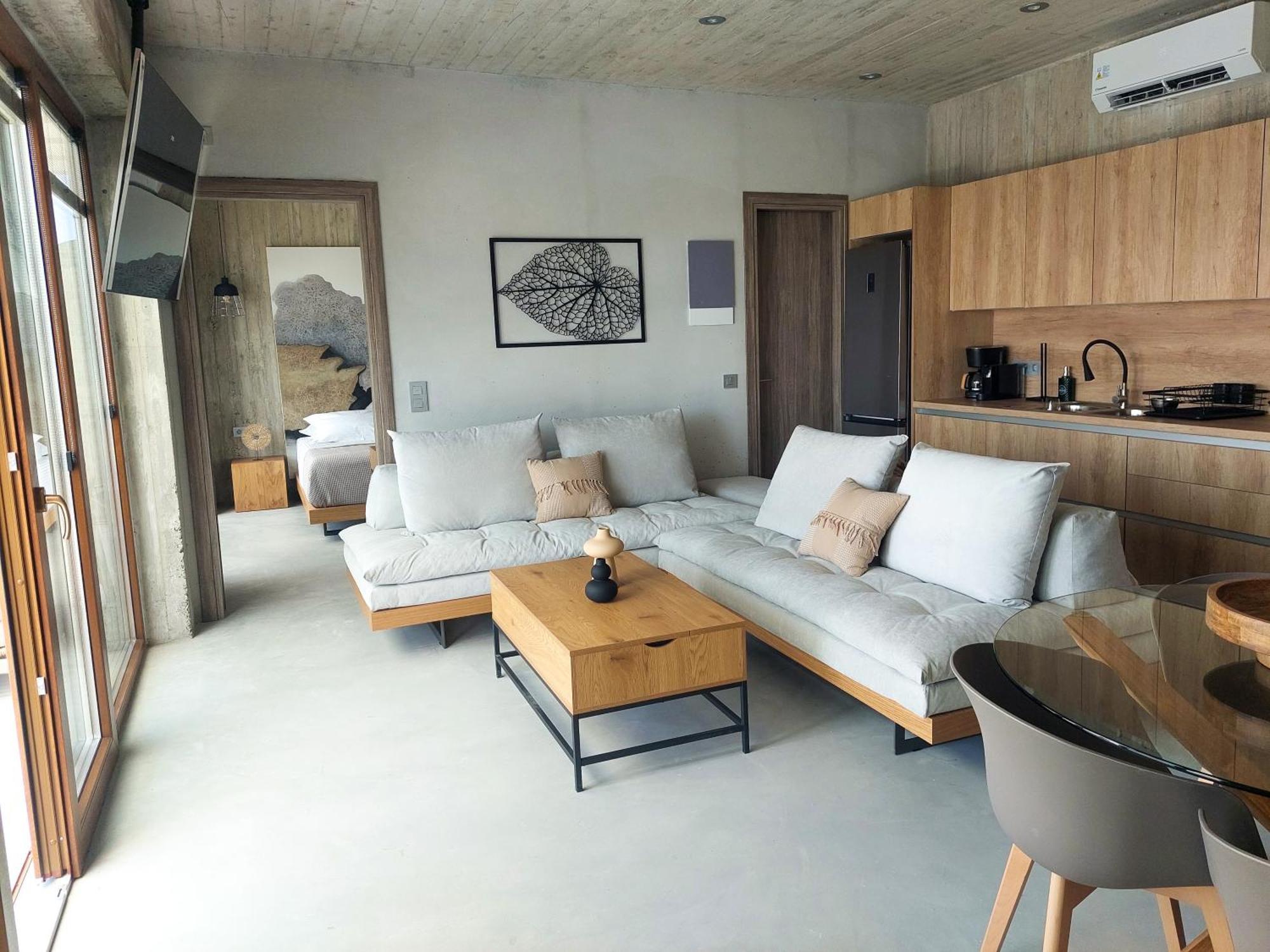 Marnos Luxury Villa