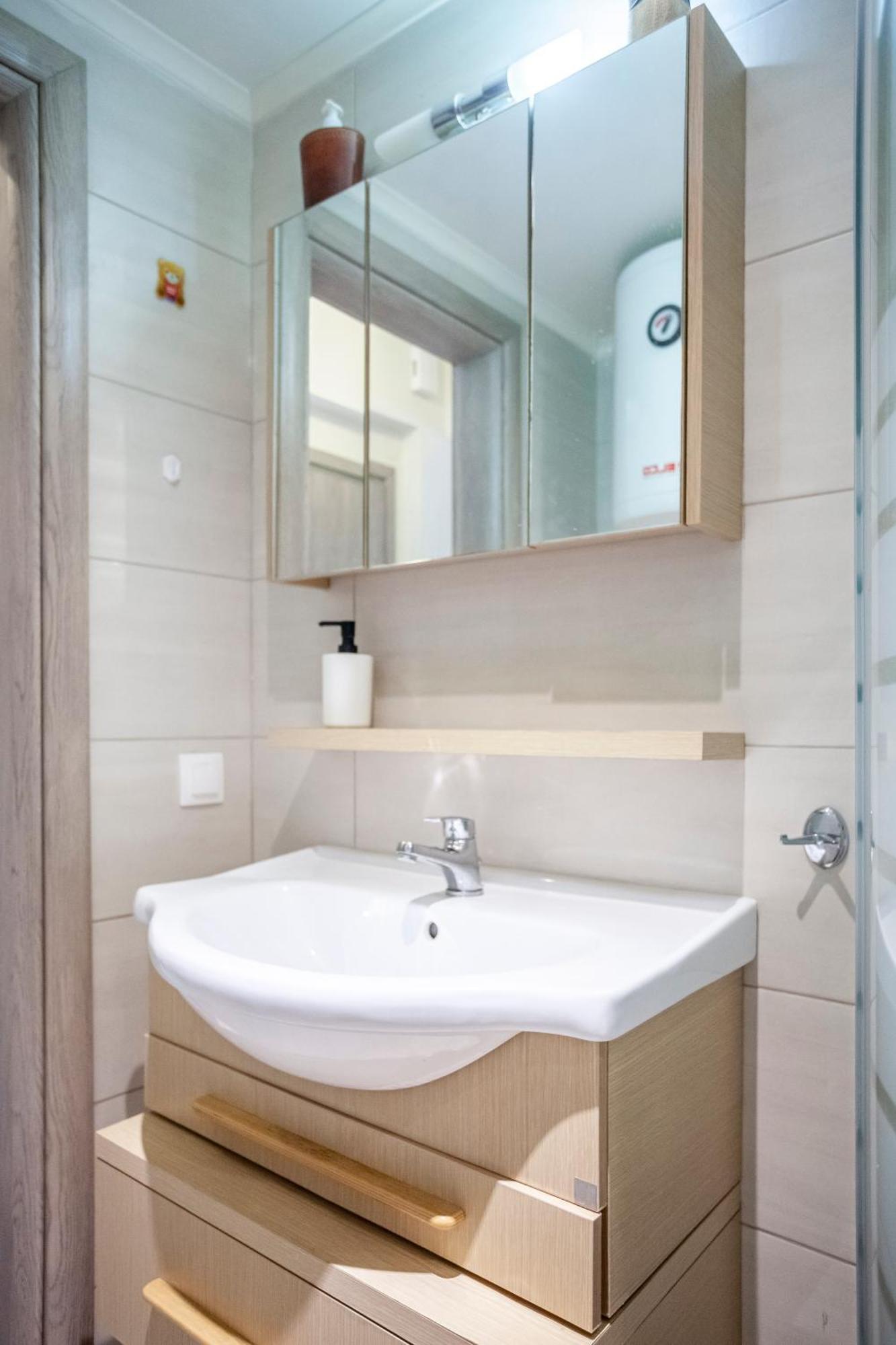 Enastron 44 2 Bedroom Apartment *