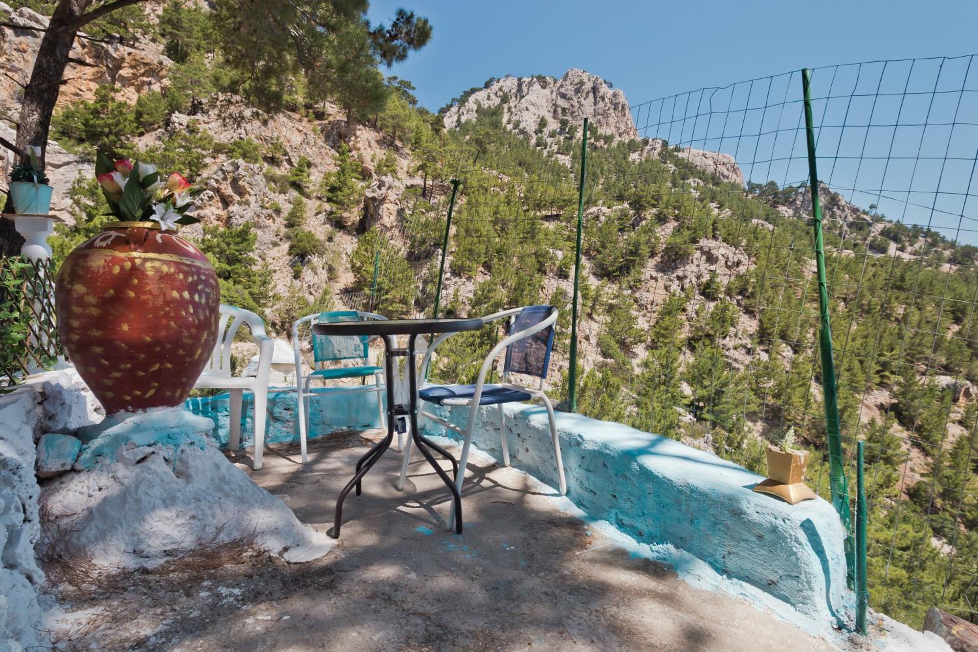 The Pine View Mertonas Kyra Panagia