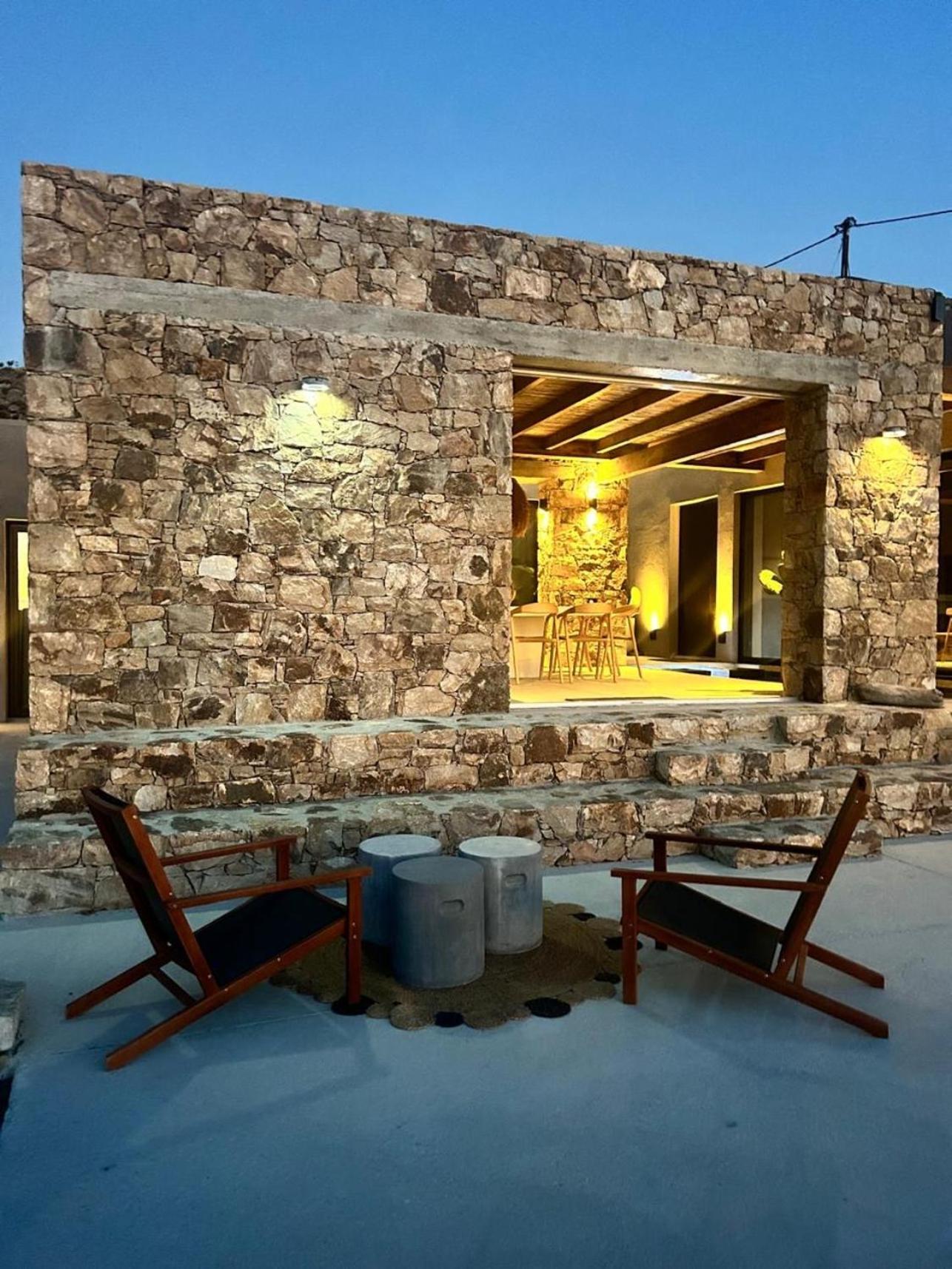 Gr - La Punta Mikri Villa