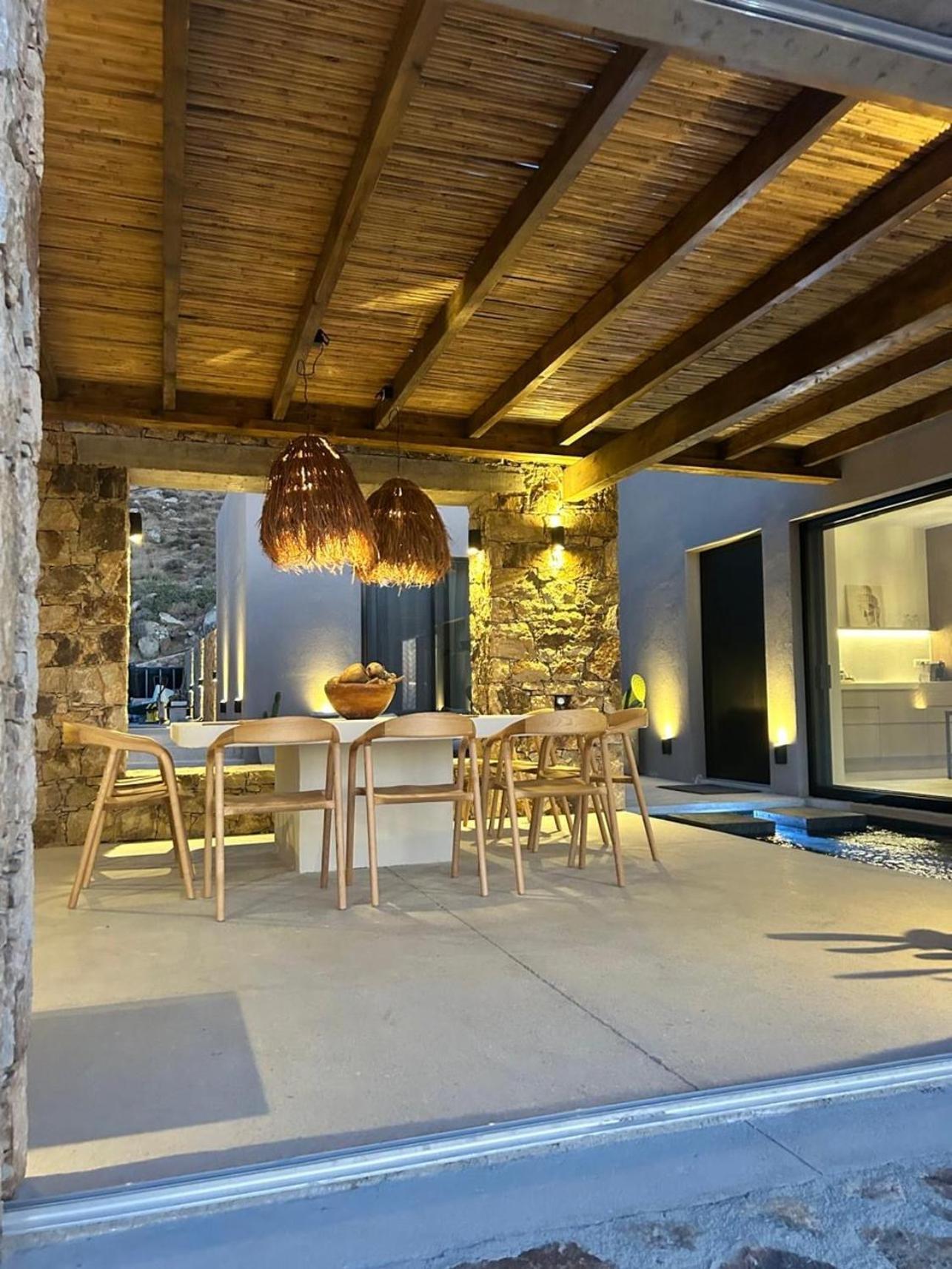 Gr - La Punta Mikri Villa Plaka (Naxos)